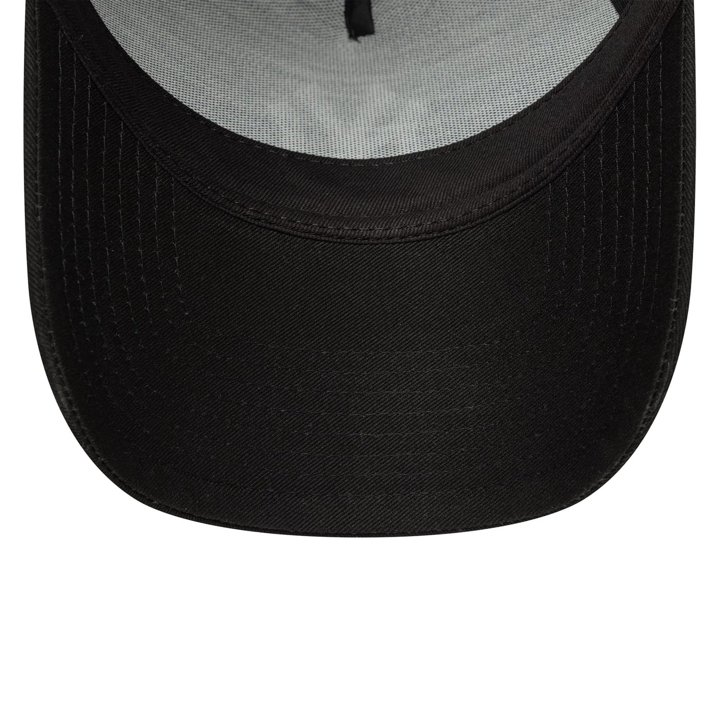 This is a New York Yankees MLB League Essential Black 9FORTY E-Frame Adjustable Cap 5