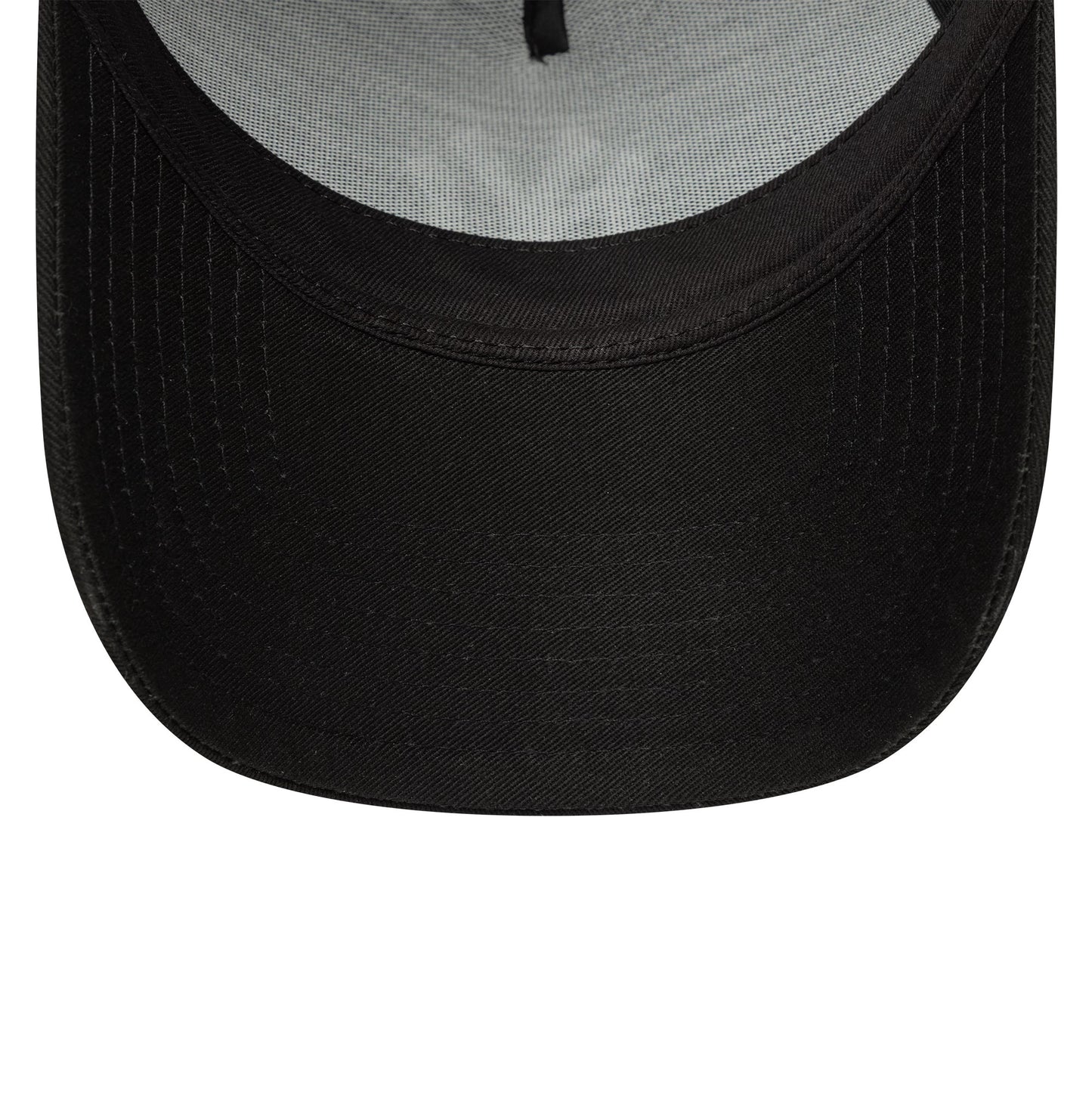 This is a New York Yankees MLB League Essential Black 9FORTY E-Frame Adjustable Cap 5