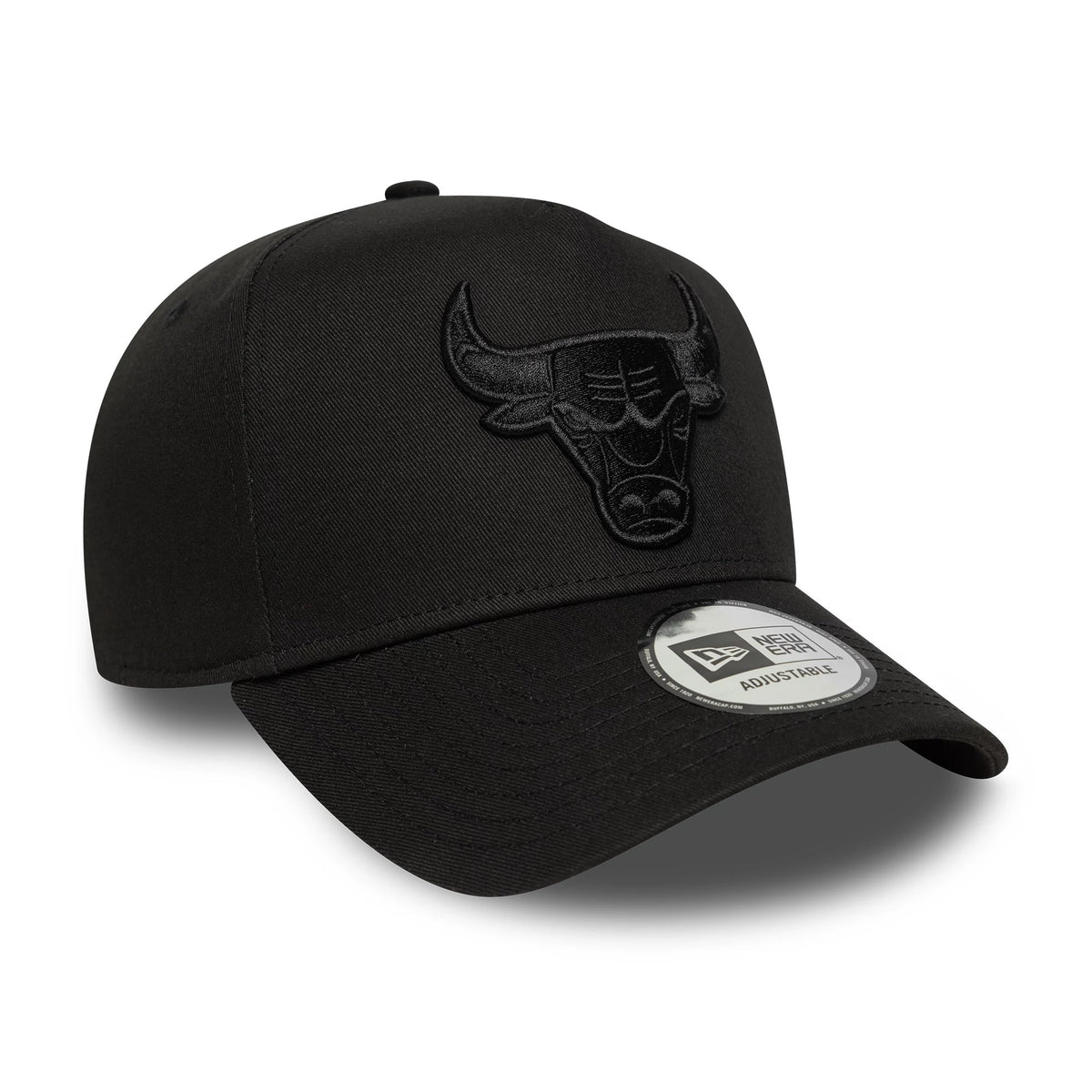 Chicago Bulls NBA Essential Black New Era 9FORTY E-Frame Adjustable Cap, front view with a raised embroidered black Bulls logo on the front panel and a 9FORTY size sticker on the black curved visor.