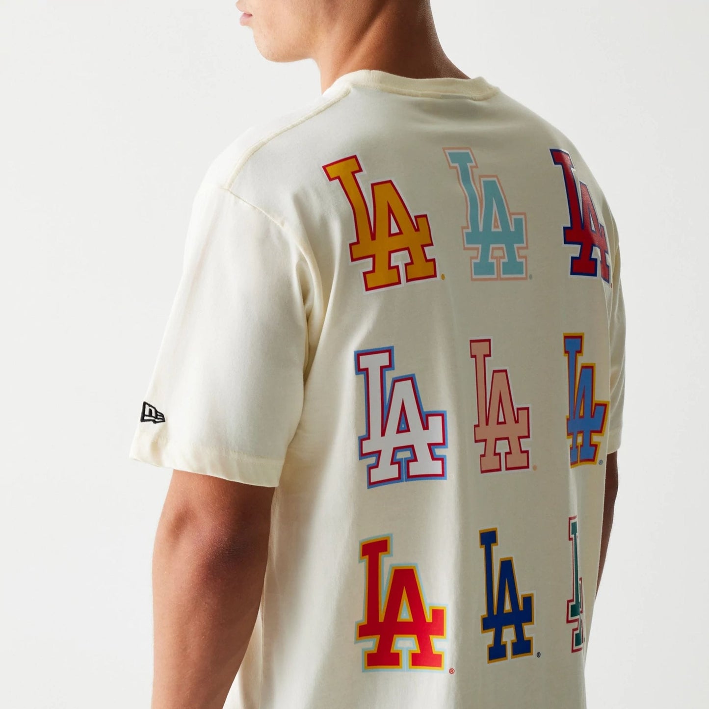 The Male model is wearing LA Dodgers Life Graphic Cream T-Shirt 5
