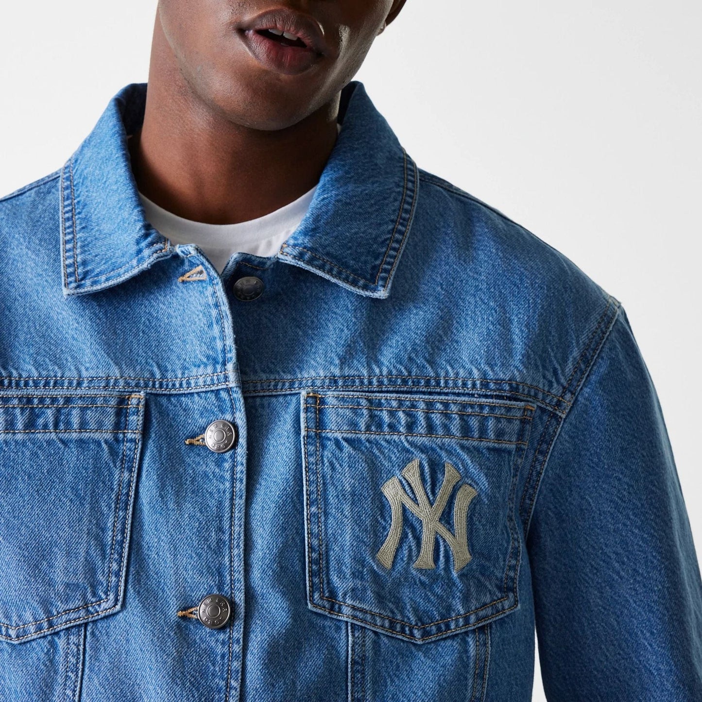 The Male model is wearing New York Yankees MLB Denim Dark Blue Denim Jacket 8