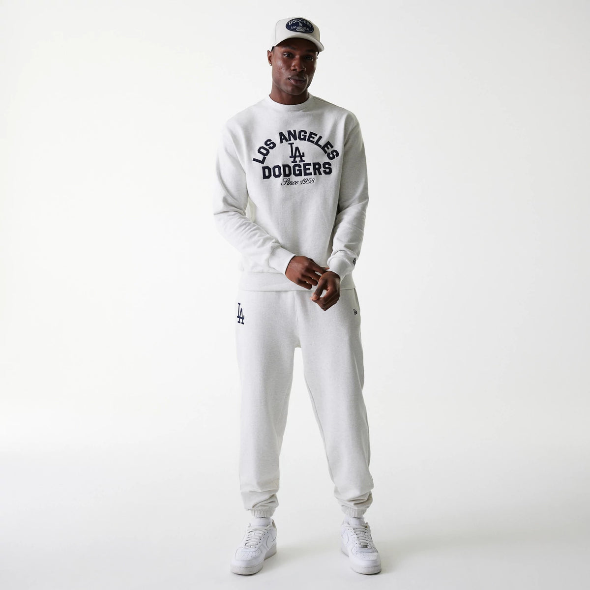 The Male model is wearing LA Dodgers MLB Heritage Pastel Grey Oversized Crew Neck Sweater 8