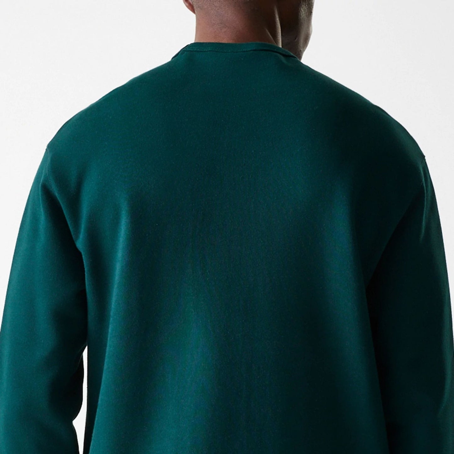 The Male model is wearing Detroit Tigers MLB Heritage Dark Green Oversized Crew Neck Sweater 8