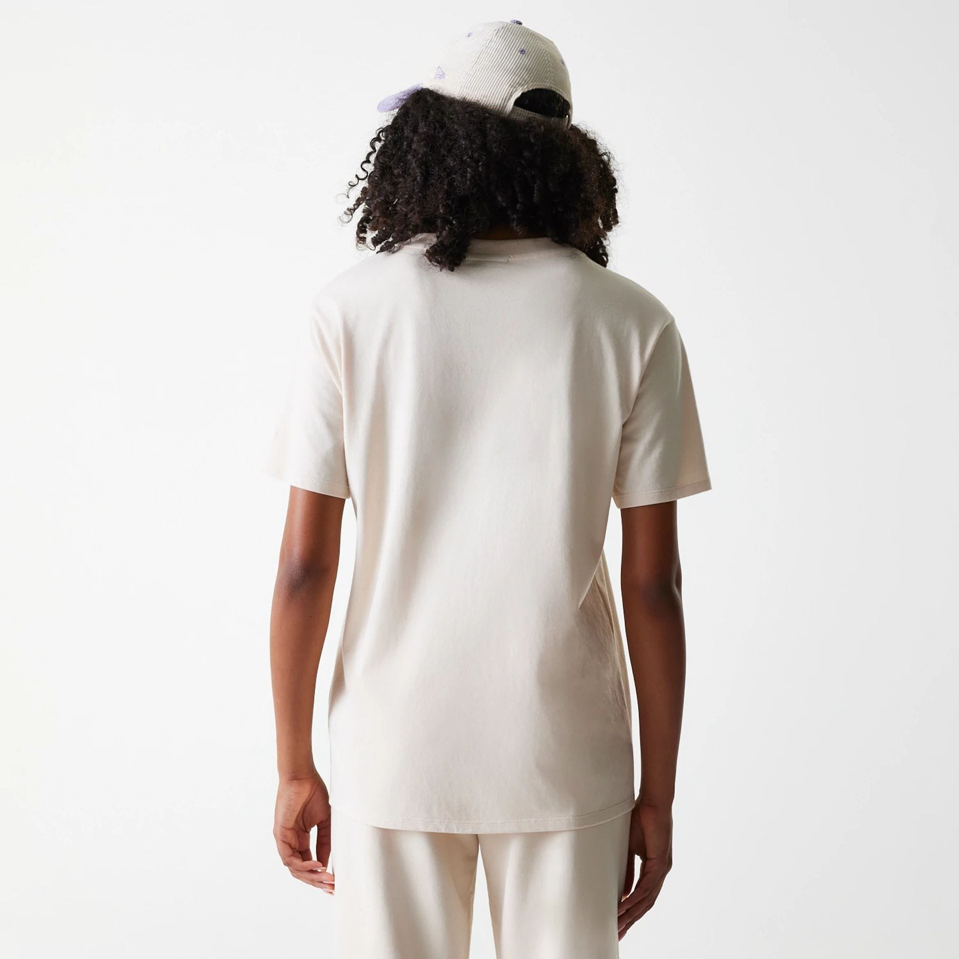 The Female model is wearing LA Dodgers Womens MLB Tonal Graphic Light Beige Oversized T-Shirt 2