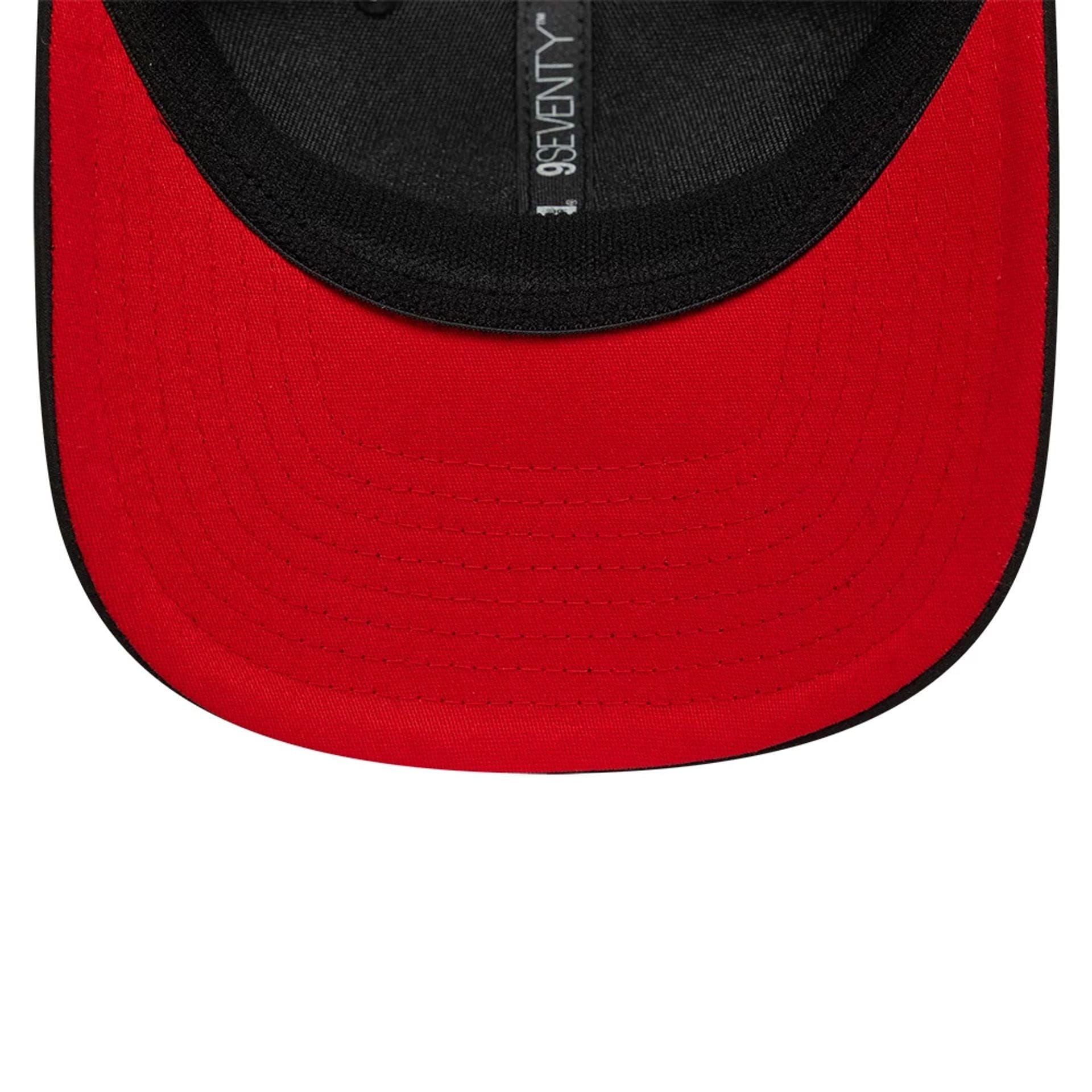 This is a Aprilia Patch Black 9SEVENTY Stretch Snap Adjustable Cap 2