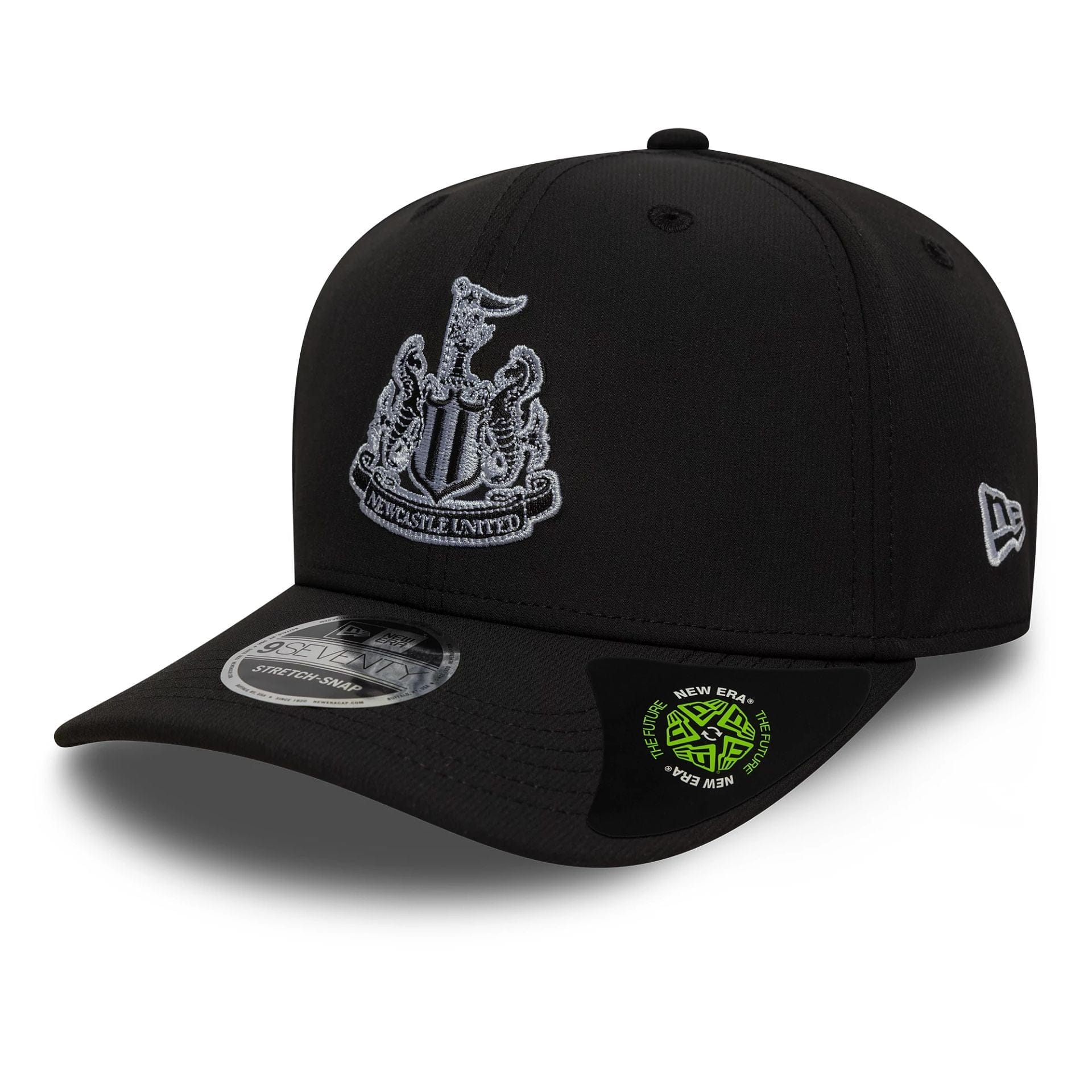 This is a Newcastle United FC Recycled Black 9SEVENTY Stretch Snap Adjustable Cap 1