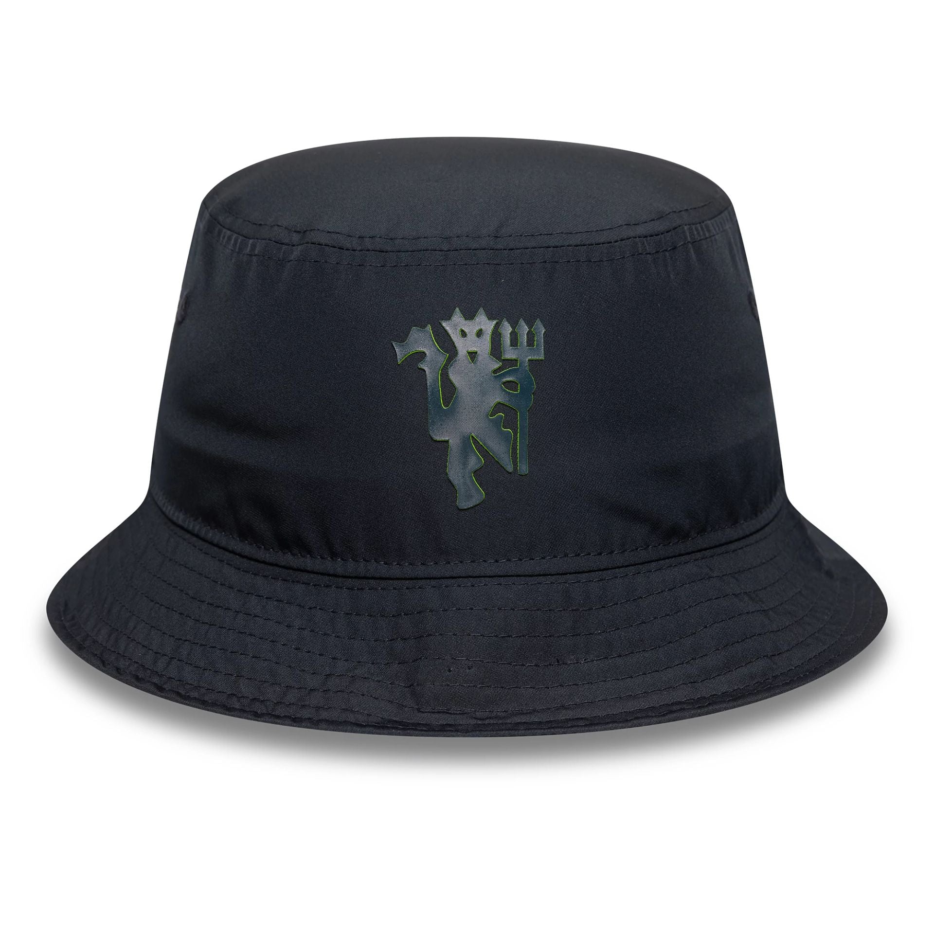 This is a Manchester United FC HD Keyline Navy Bucket Hat 2