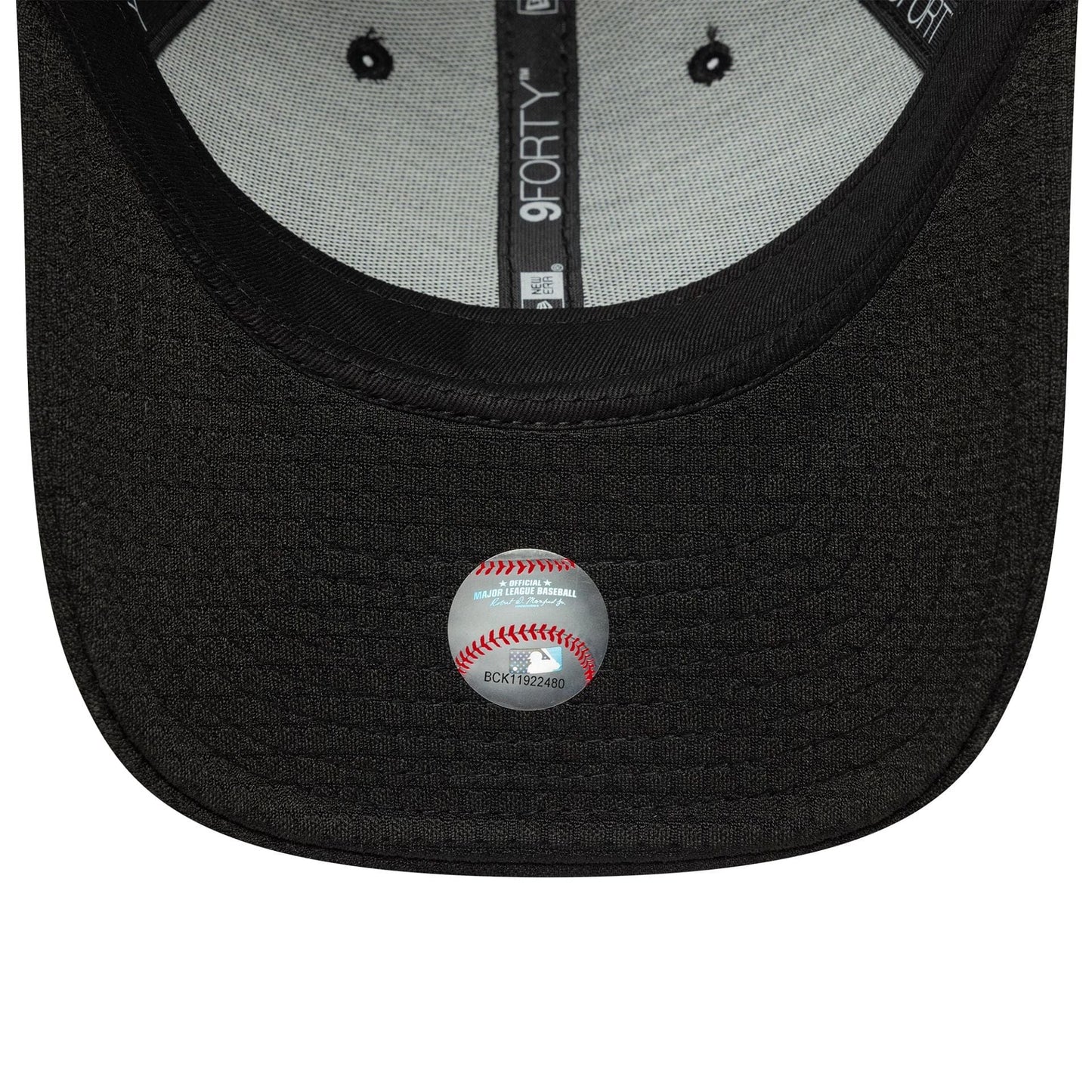 This is a New York Yankees MLB Flawless Mesh Black 9FORTY Adjustable Cap 5