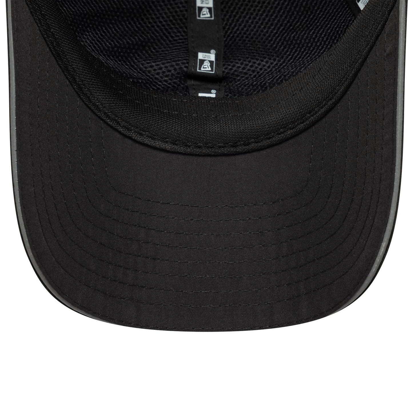 This is a New York Yankees Womens MLB Flawless Black Pony Tail Adjustable Cap 5