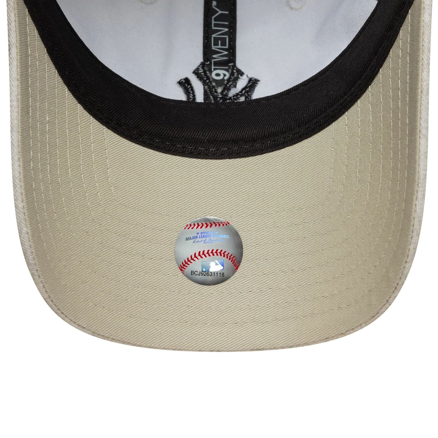 This is a New York Yankees Womens MLB Animal Cream 9TWENTY Adjustable Cap 5