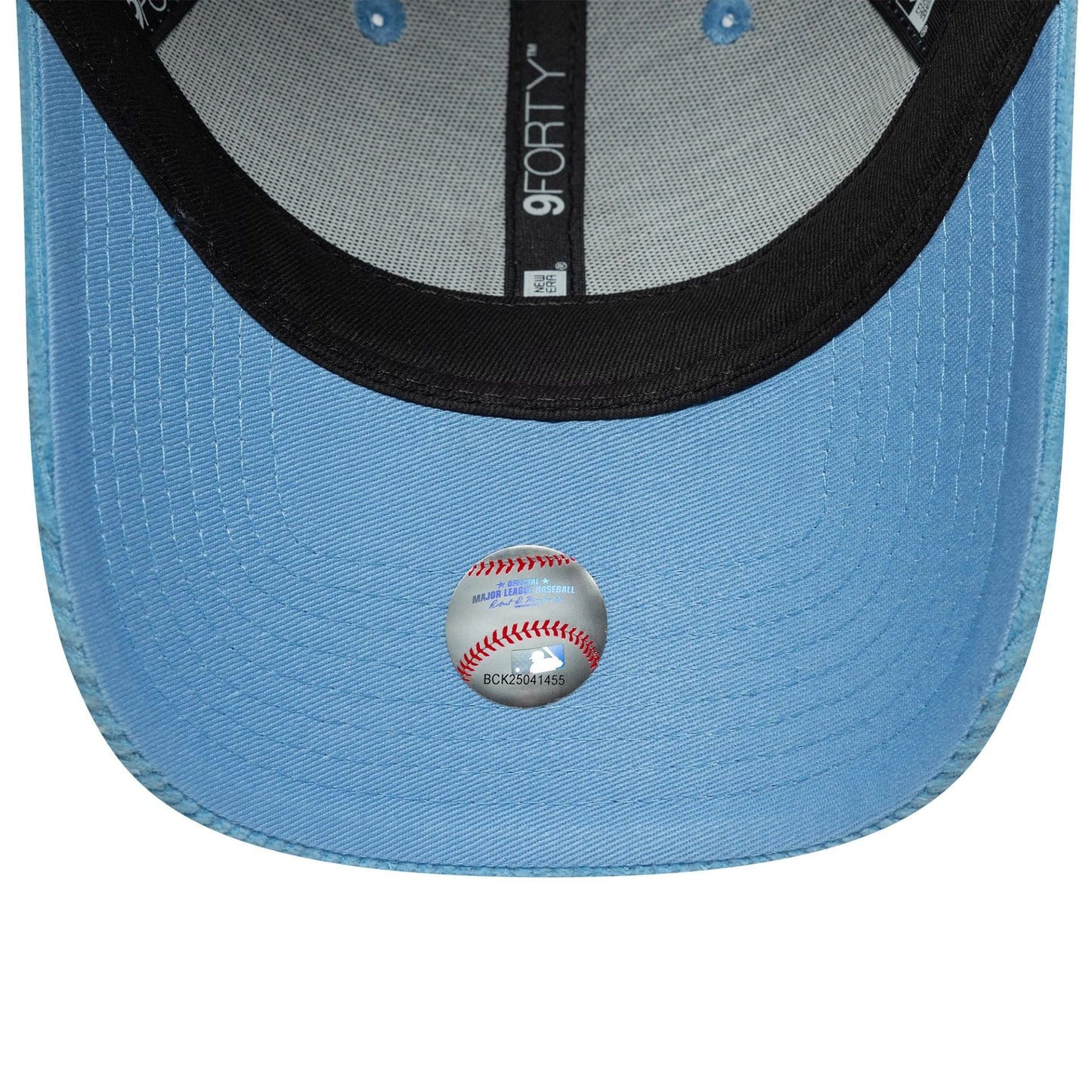 This is a New York Yankees Womens MLB Cord Pastel Blue 9FORTY Adjustable Cap 5