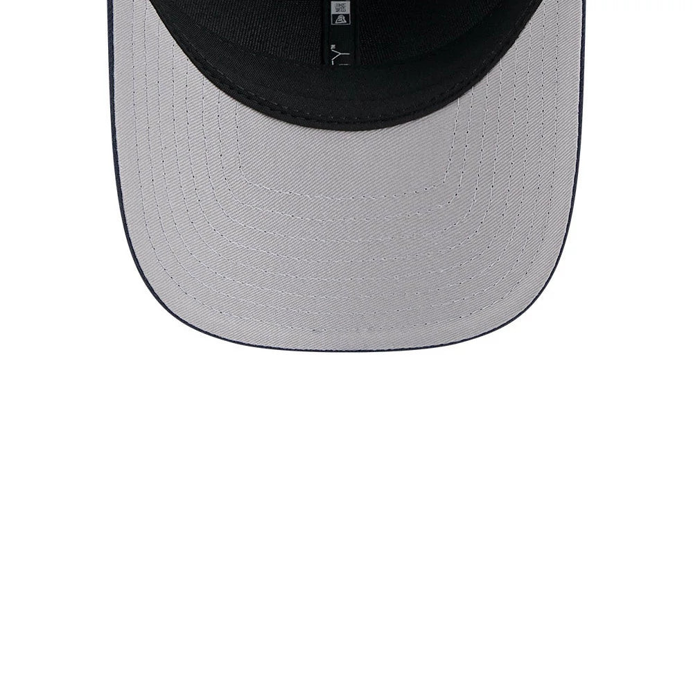 Pictured is this NFL Team Chicago Bears 9FORTY M-Crown cap in navy. 2