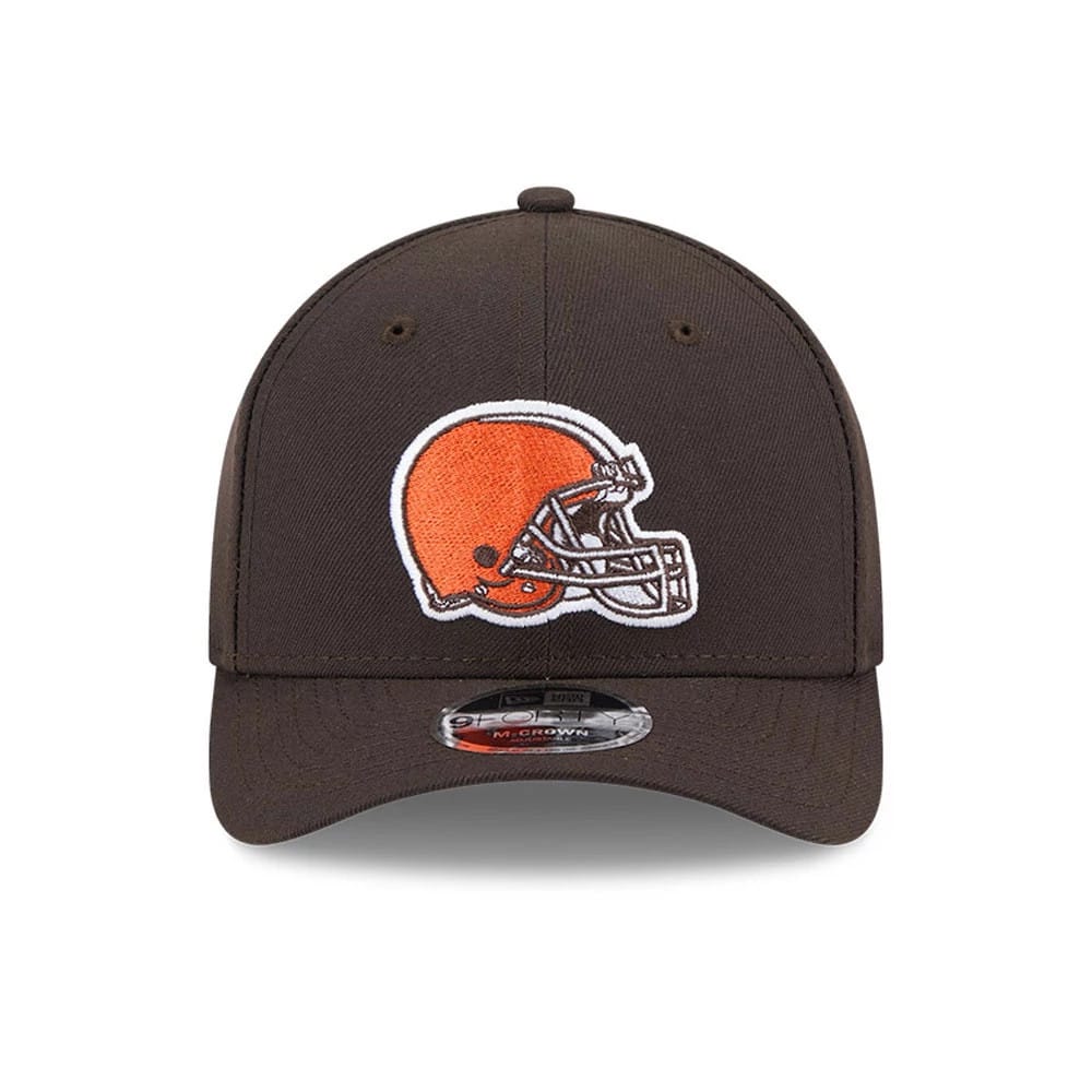 Cleveland Browns NFL Team Dark Brown New Era 9FORTY M-Crown Cap, front view showing the orange helmet logo embroidered on the front panel, dark brown structured crown and a 9FORTY size sticker on the curved visor.