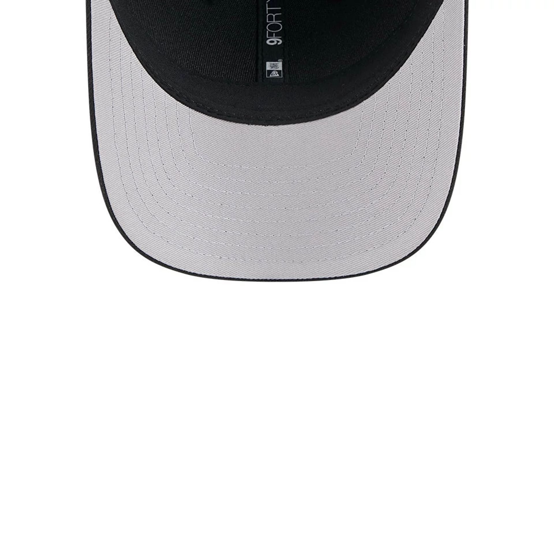 Pictured is this NFL Team Cincinnati Bengals 9FORTY M-Crown cap in black. 2