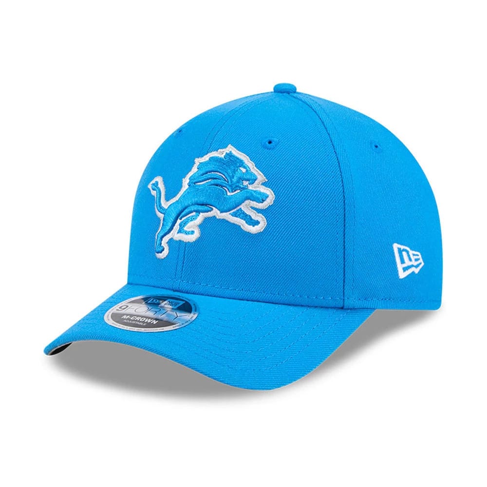 Detroit Lions NFL Team Blue New Era 9FORTY M-Crown Cap, front view with a white and blue embroidered Lions logo on the front panel, curved visor with a 9FORTY size sticker, and New Era flag logo on the left side.