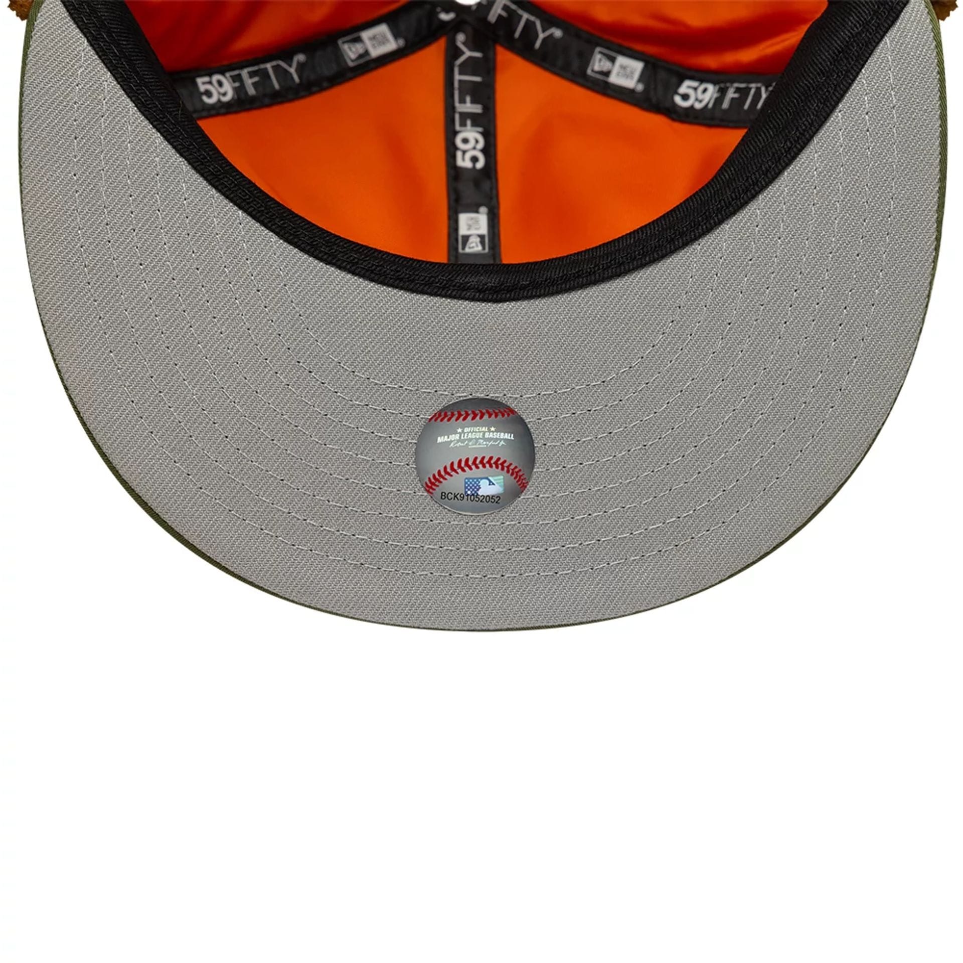 This is a New York Yankees MLB X Alpha Open Green Dogear 59FIFTY Fitted Cap 2