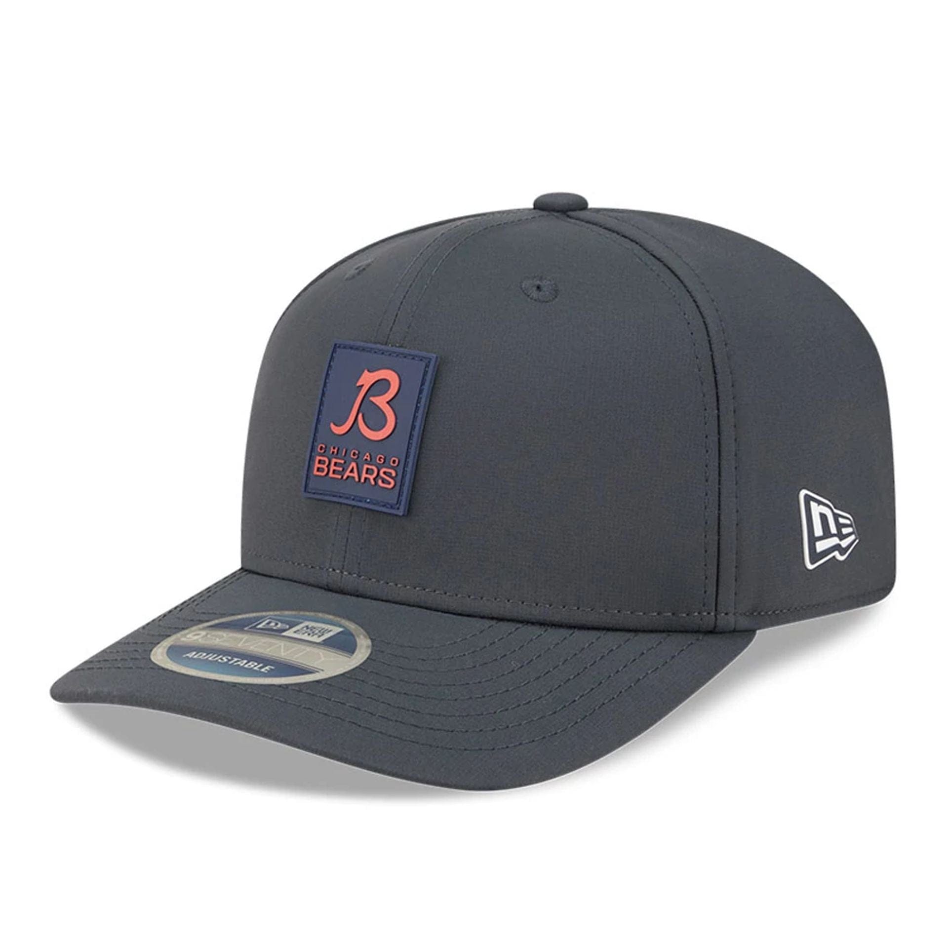 This is a Chicago Bears NFL Sideline Charcoal 9SEVENTY Stretch Snap Adjustable Cap 1