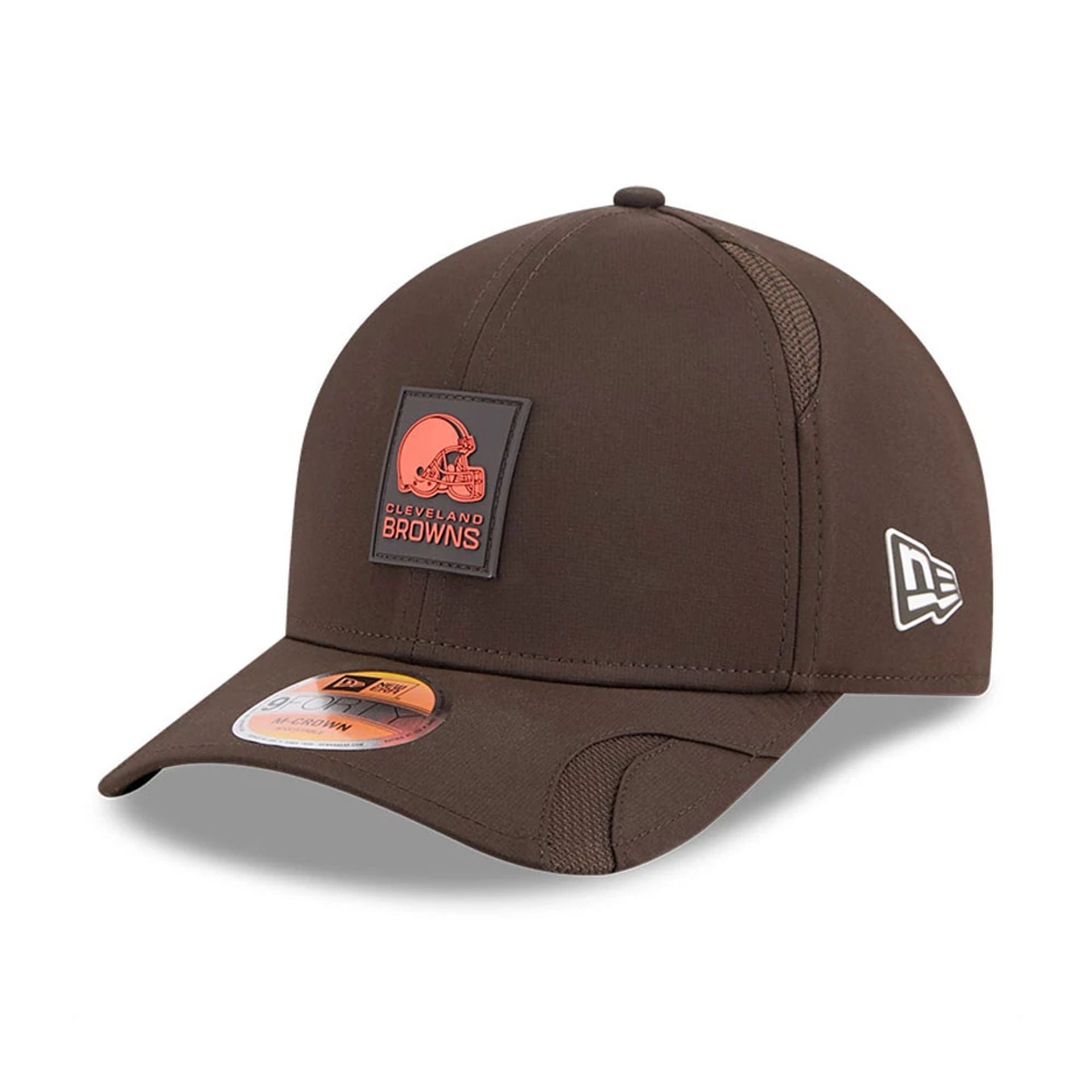 This is a Cleveland Browns NFL Sideline 2025 Dark Brown 9FORTY M-Crown Adjustable Cap 1