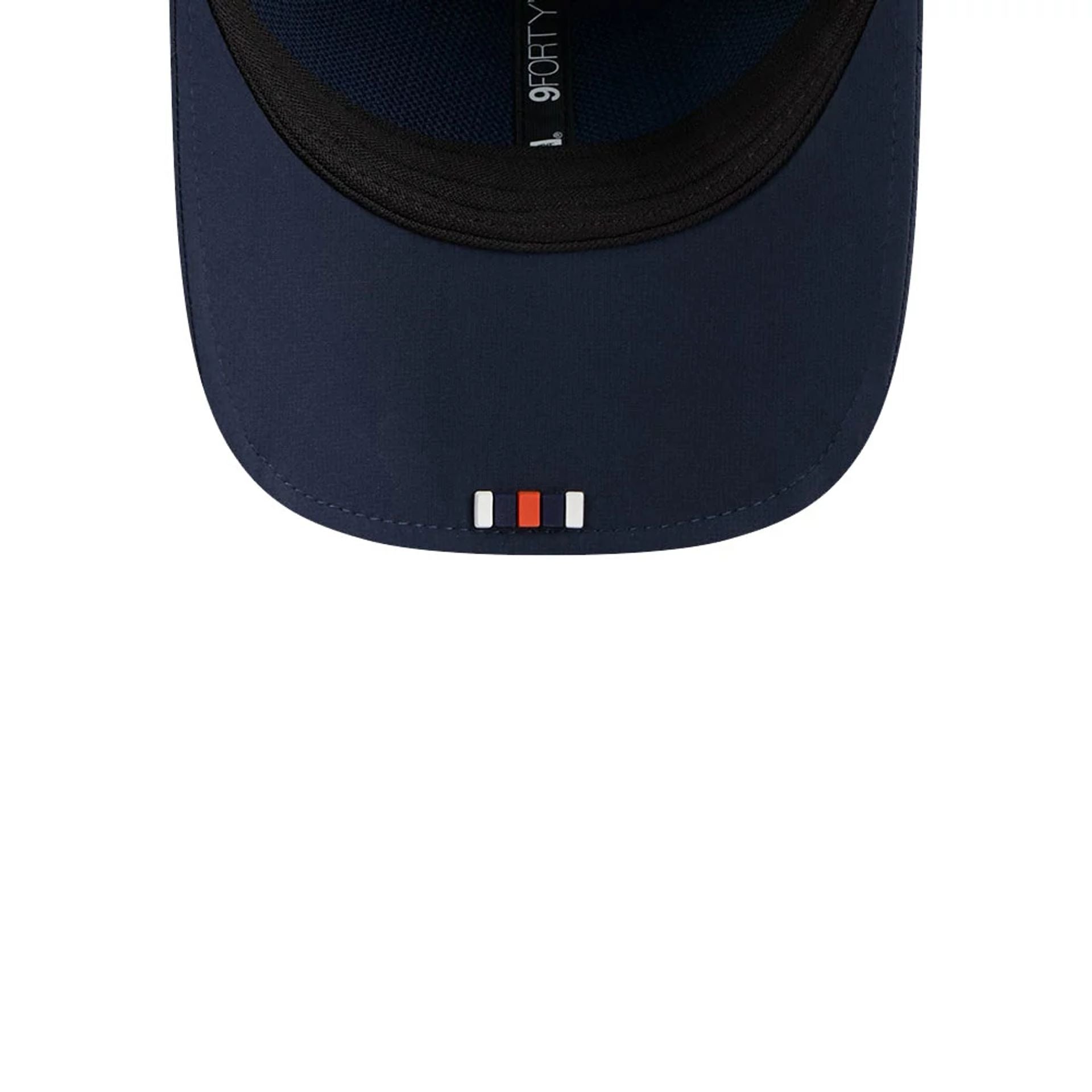 This is a Chicago Bears NFL Sideline 2025 Navy 9FORTY M-Crown Adjustable Cap 2