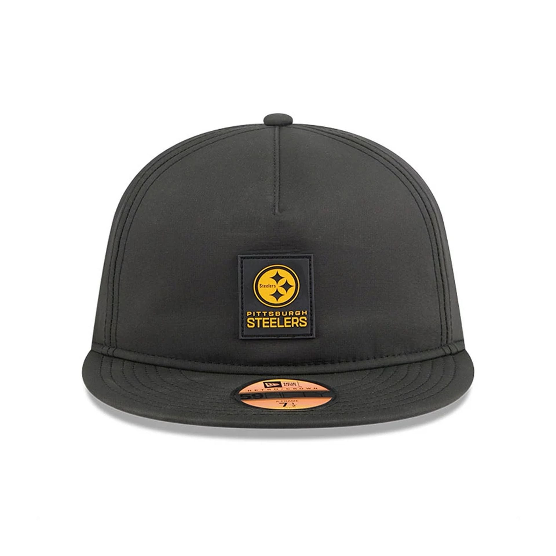 This is a Pittsburgh Steelers NFL Sideline 2025 Black Retro Crown 59FIFTY Fitted Cap 2