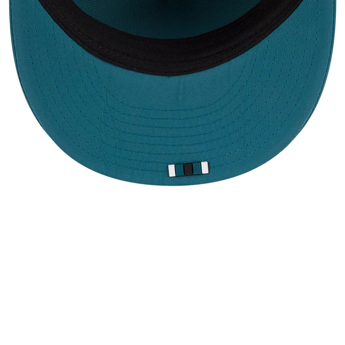 This is a Philadelphia Eagles NFL Sideline 2025 Dark Green Retro Crown 59FIFTY Fitted Cap 7