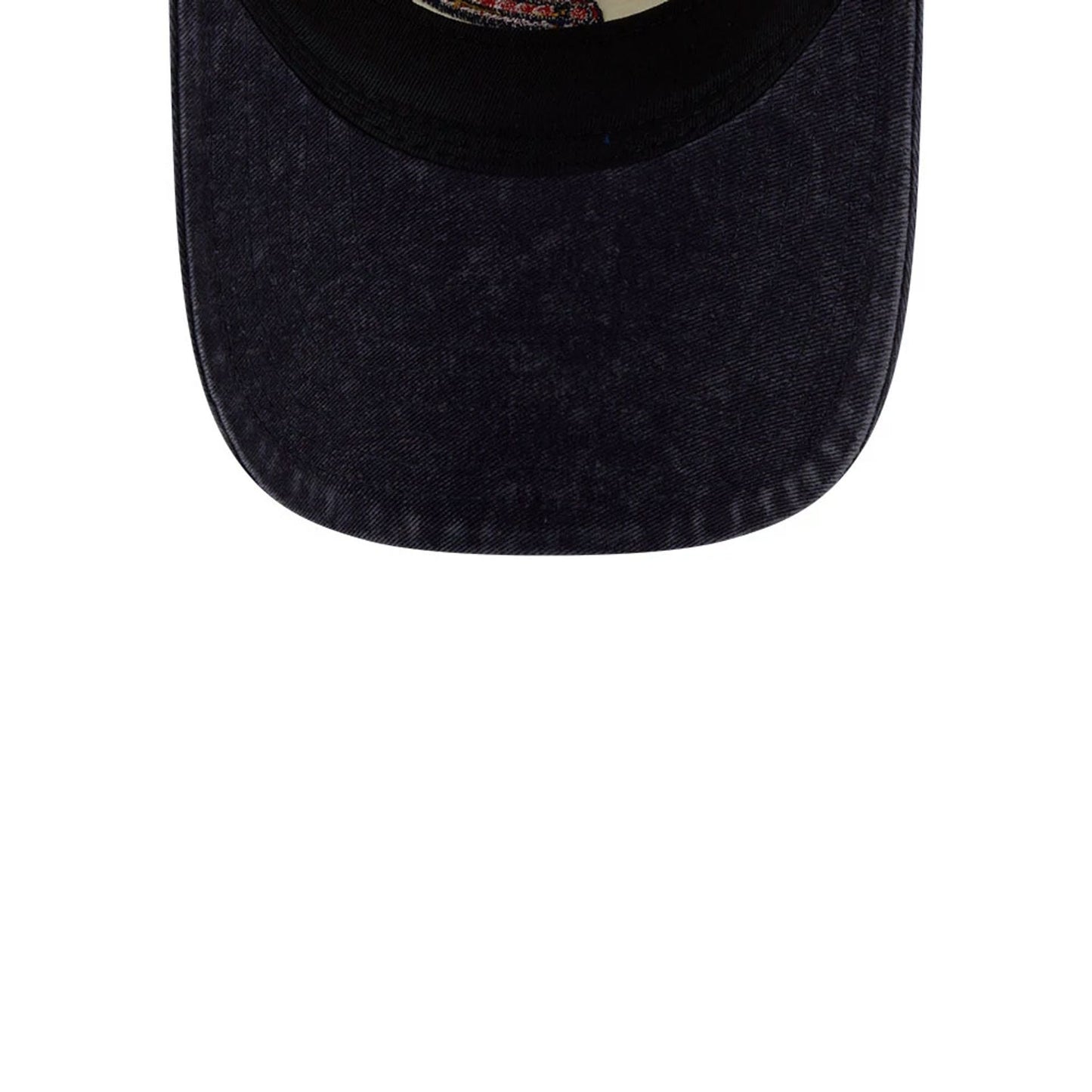 This is a Atlanta Braves Pastel White 9TWENTY A-Frame Adjustable Cap 7