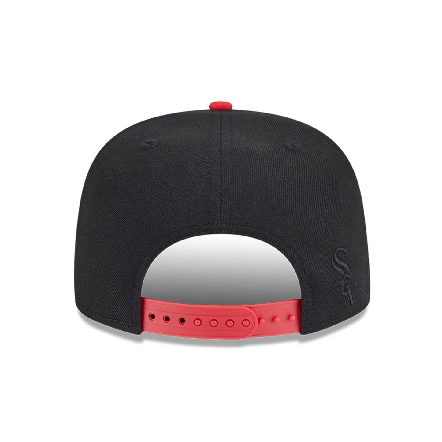 This is a Chicago White Sox City Script Black 9FIFTY A-Frame Snapback Adjustable Cap 7
