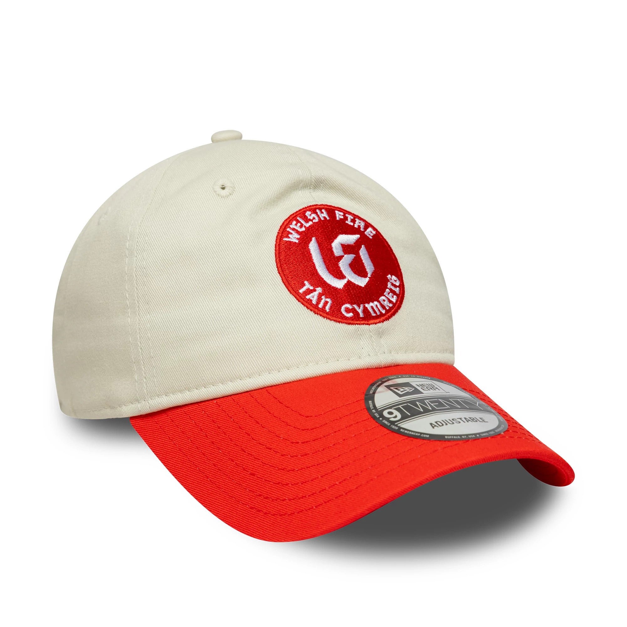 Welsh Fire Tan Cymreig The Hundred 2025 Contrast Light Beige New Era 9TWENTY Adjustable Cap, three-quarter view showing a red embroidered Welsh Fire logo on the front panel, a bright red curved visor and the 9TWENTY size sticker.
