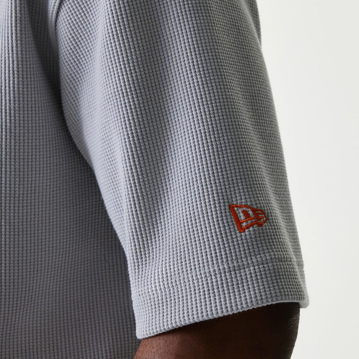 The Male model is wearing New York Mets MLB Waffle Grey Oversized T-Shirt 4