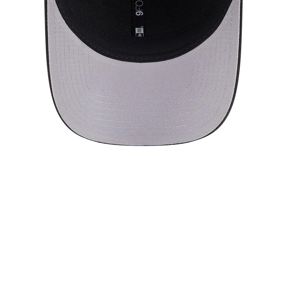 This is a California Golden Seals NHL Team Black 9FORTY M-Crown Adjustable Cap 2