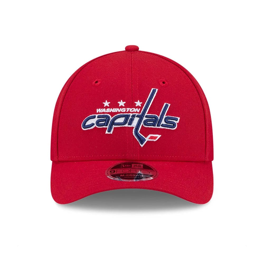 Washington Capitals NHL Team Red New Era 9FORTY M-Crown Adjustable Cap, front view showing the raised embroidered team logo in white and blue with three stars above on a structured red crown and a red pre-curved visor with a 9FORTY size sticker.