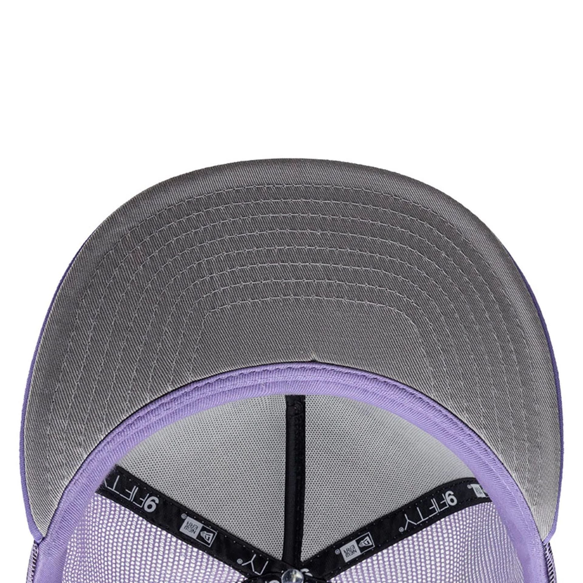 This is a Taz Looney Tunes Purple 9FIFTY A-Frame Trucker Adjustable Cap 2