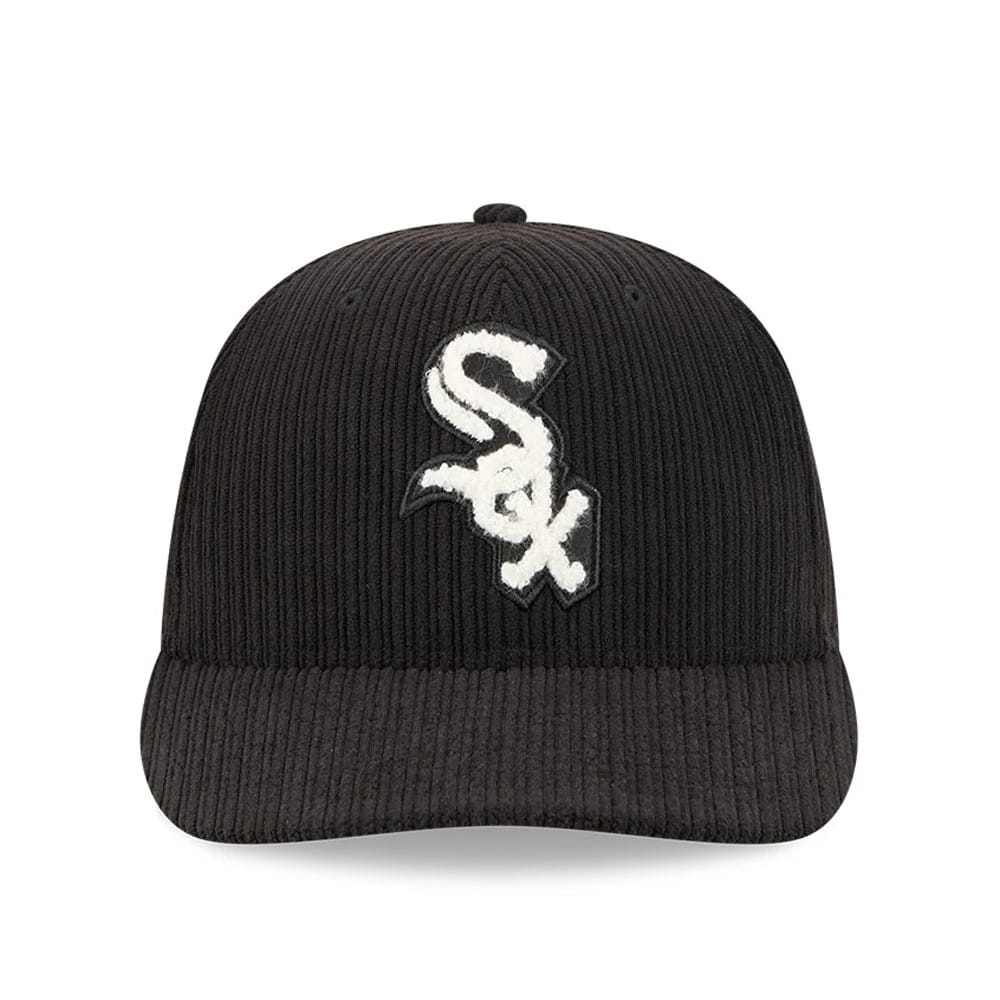 Chicago White Sox MLB Chenille Pop Black New Era 59FIFTY Fitted Cap, front view showing a raised white chenille Sox logo with black outlines embroidered on the structured black ribbed crown and matching black flat visor.