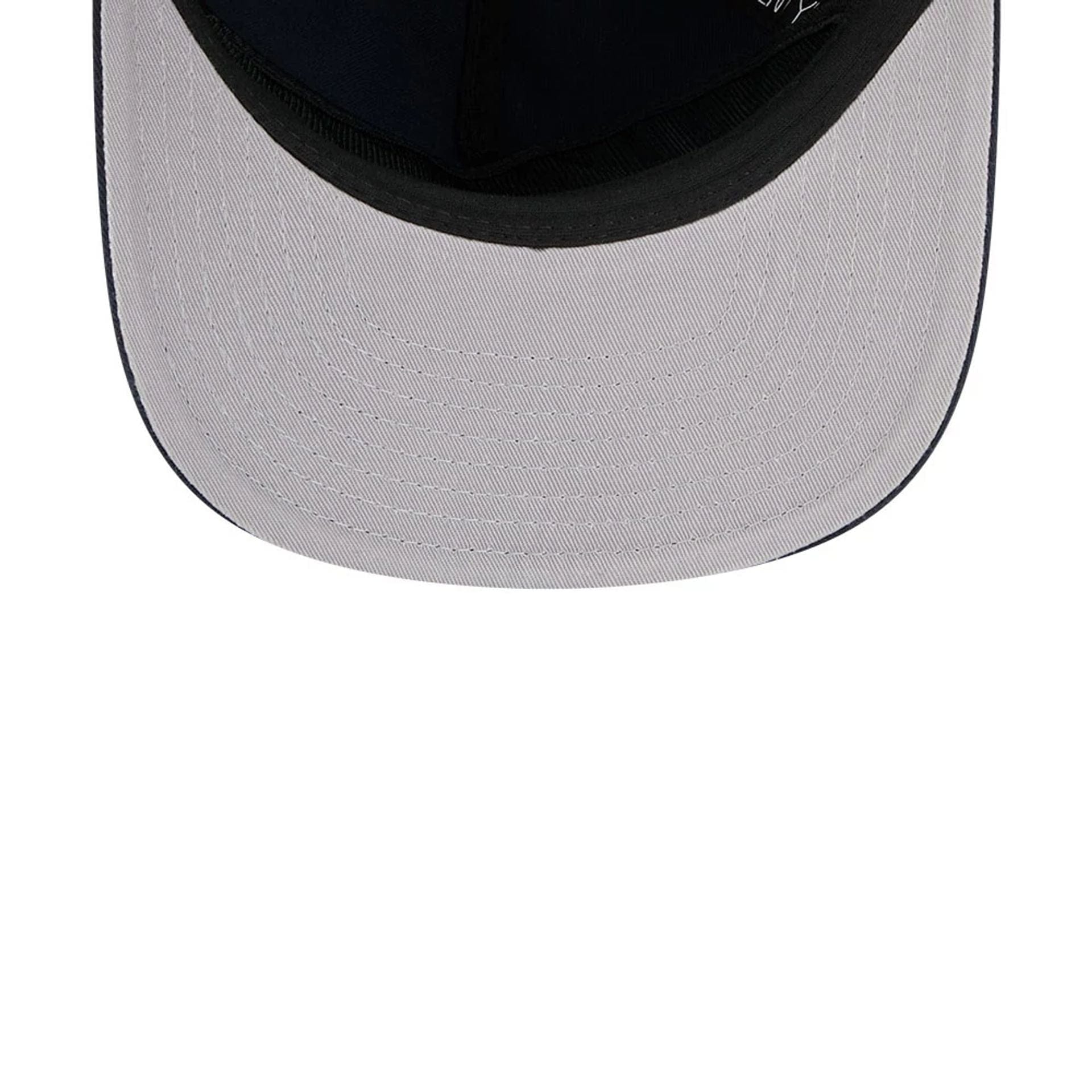 Pictured is this MLB Championship Atlanta Braves 19TWENTY cap in navy. 2
