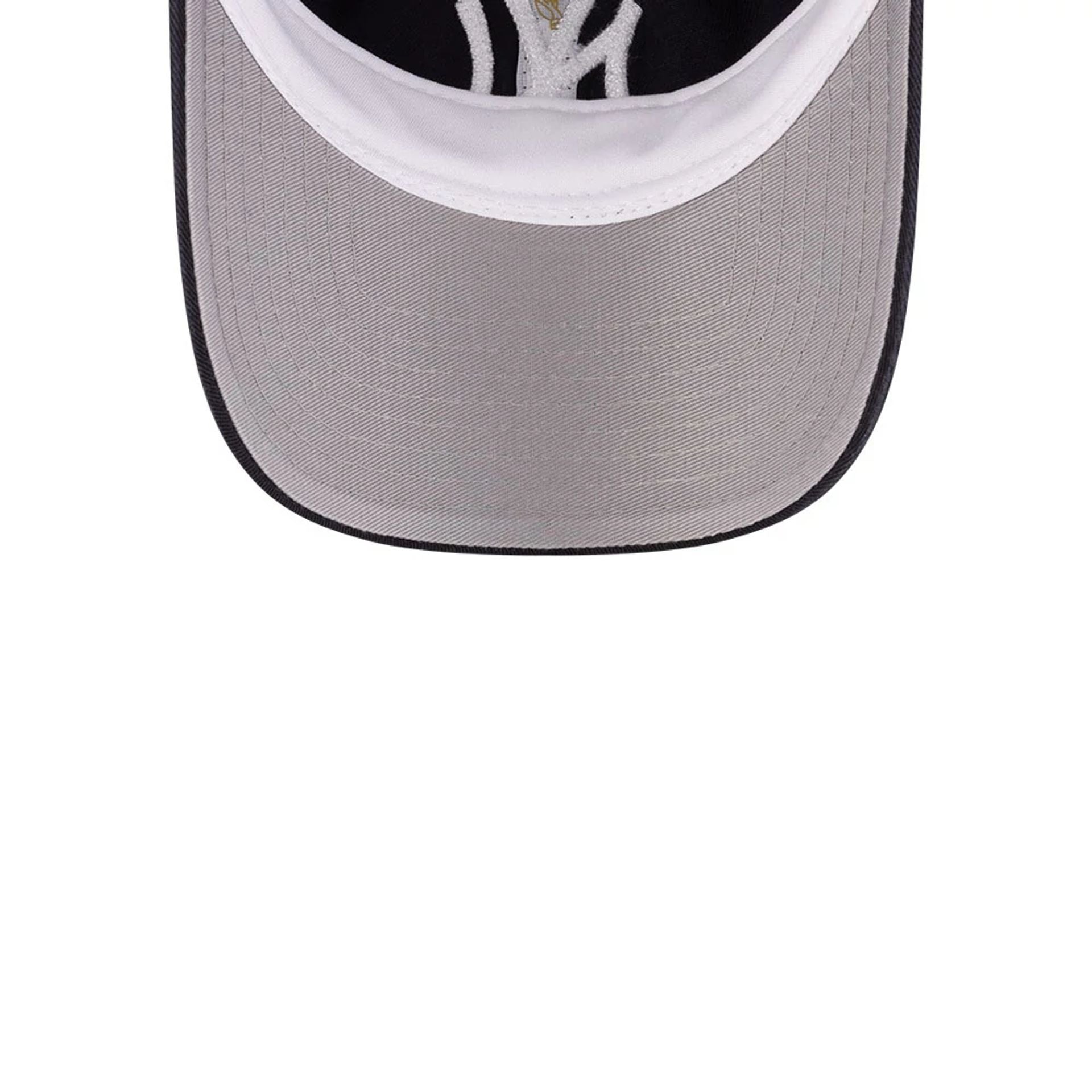 This is a New York Yankees OVO x MLB Navy 9TWENTY Adjustable Cap 2