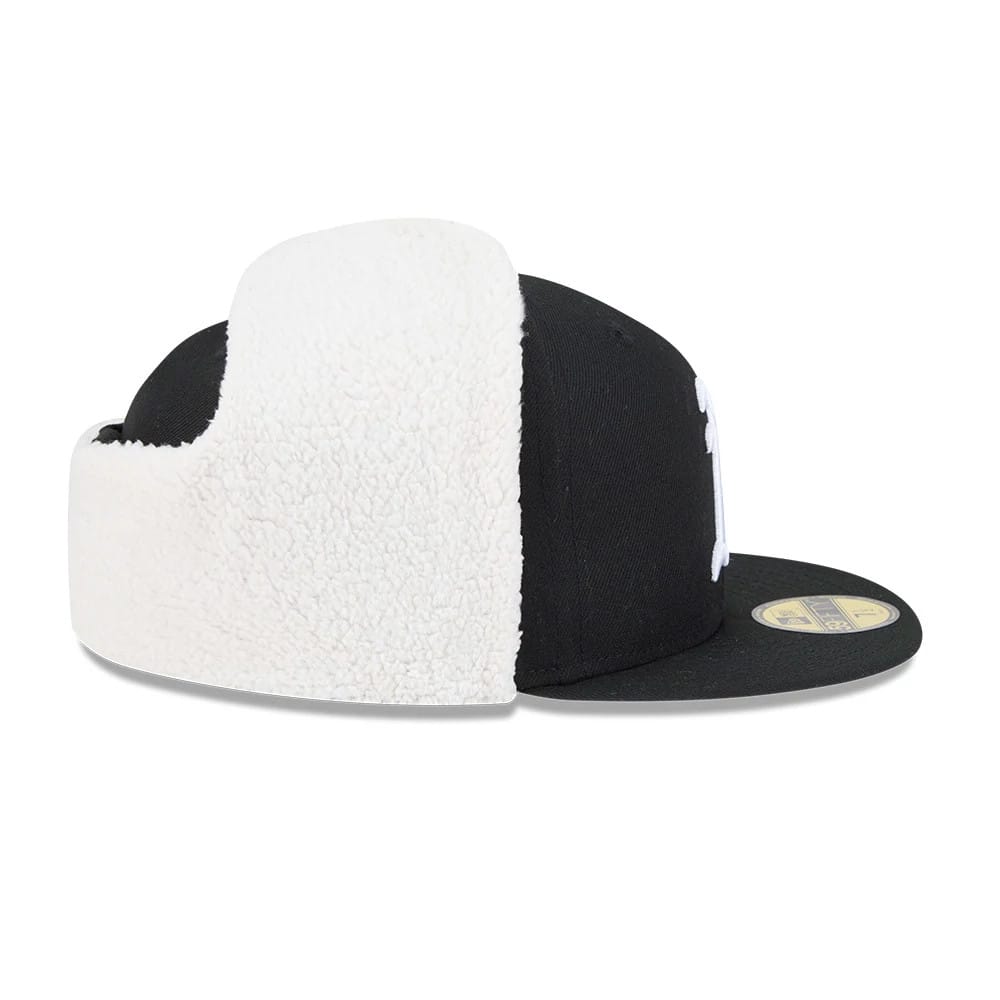 This is a Athletics MLB Classic Black Dogear 59FIFTY Fitted Cap 7