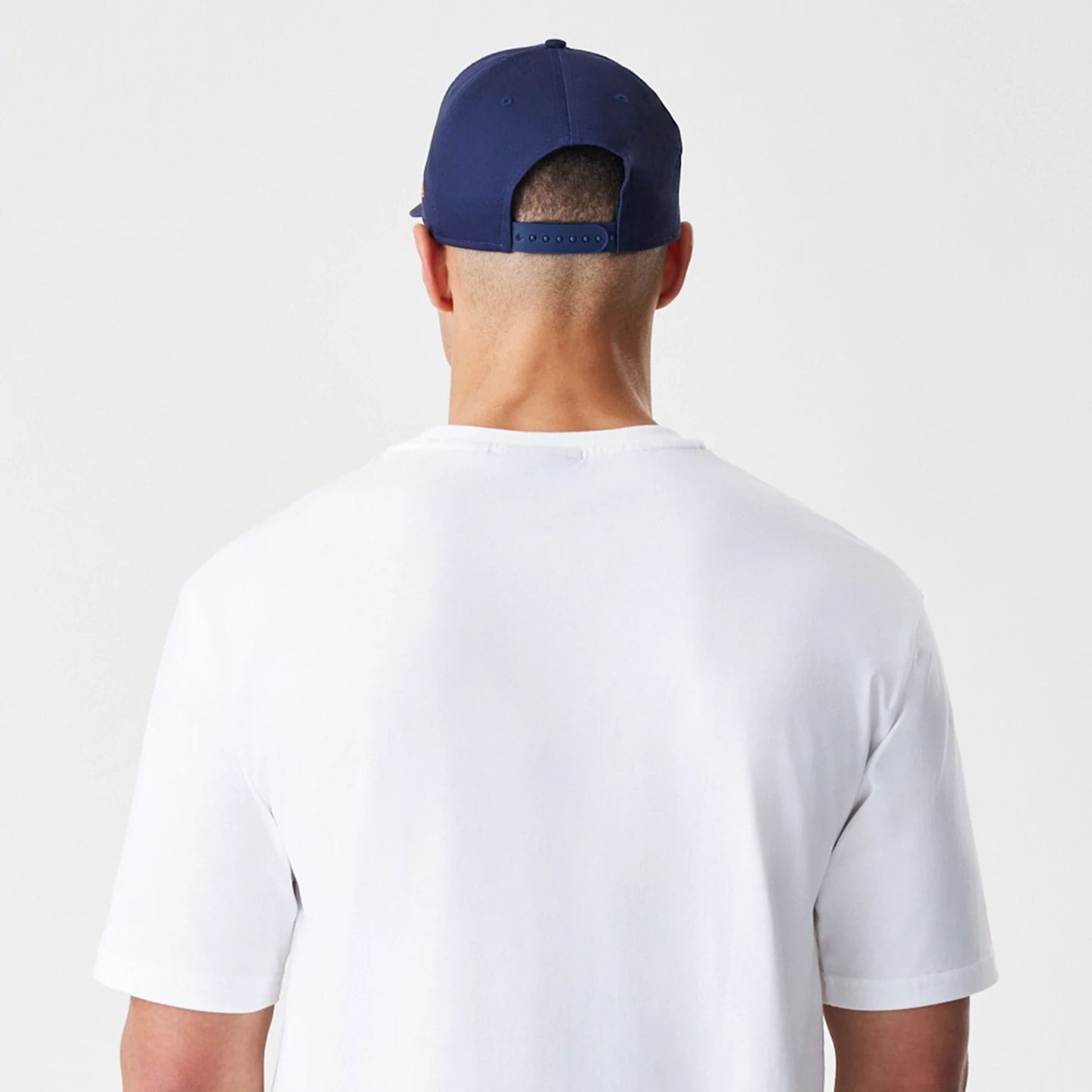 The Male model is wearing LA Dodgers MLB Script White Oversized T-Shirt 8