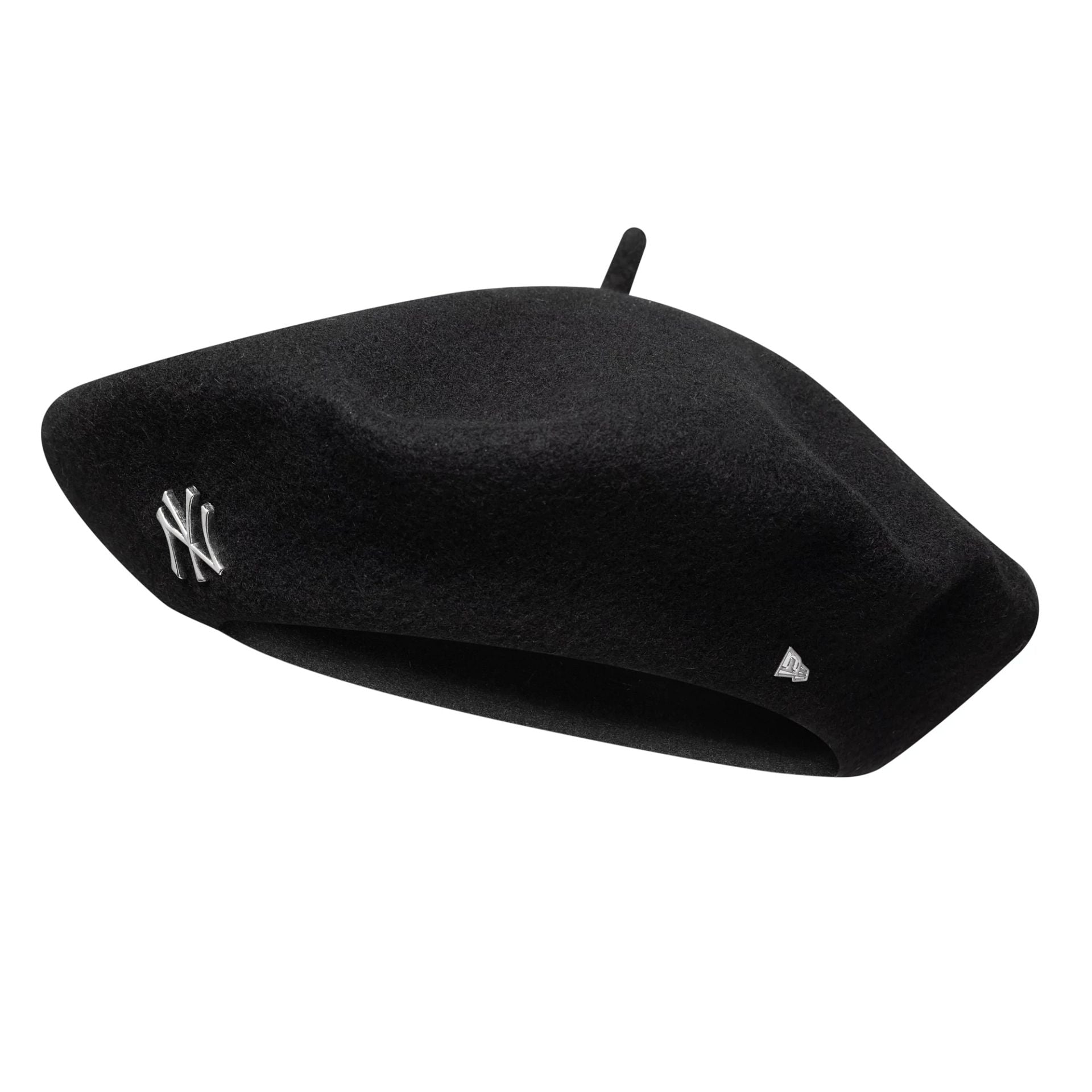 This is a New York Yankees Womens MLB Wool Pin Black Beret 1