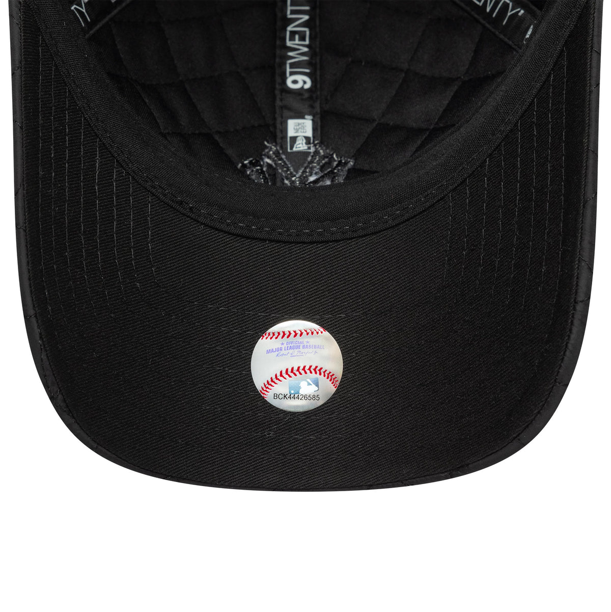 This is a New York Yankees Womens MLB Padded Black 9TWENTY Adjustable Cap 5