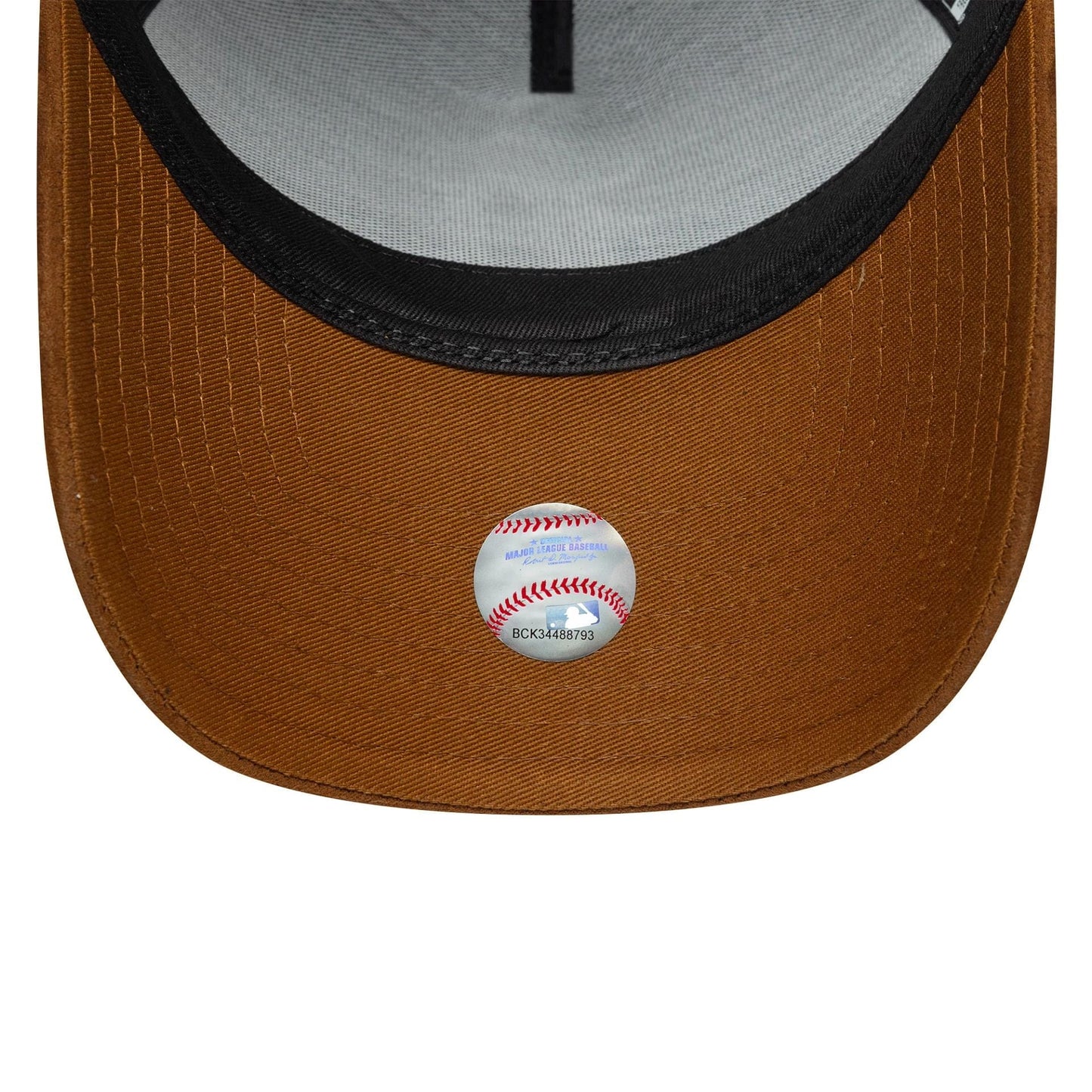 This is a Detroit Tigers MLB Suede Visor Navy 9FORTY E-Frame Adjustable Cap 5