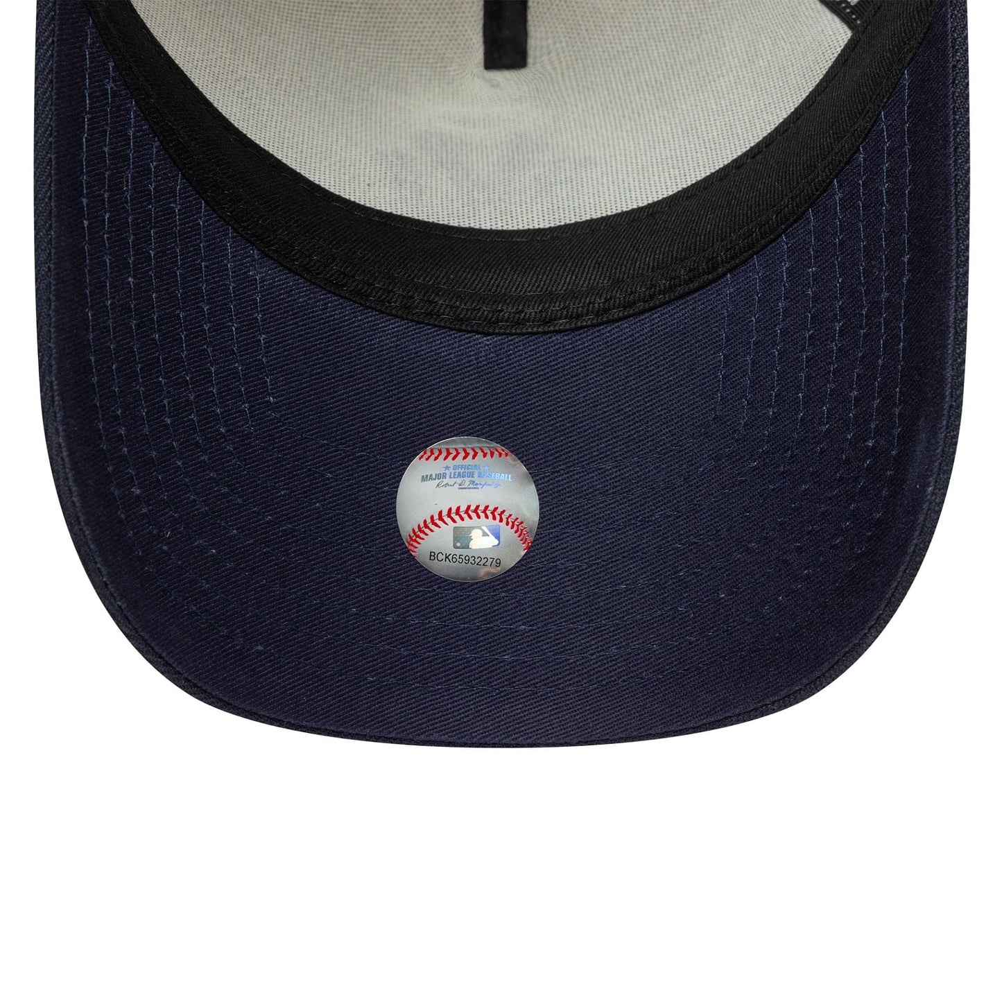 This is a New York Yankees MLB World Series Patch Cream 9FORTY E-Frame Adjustable Cap 6