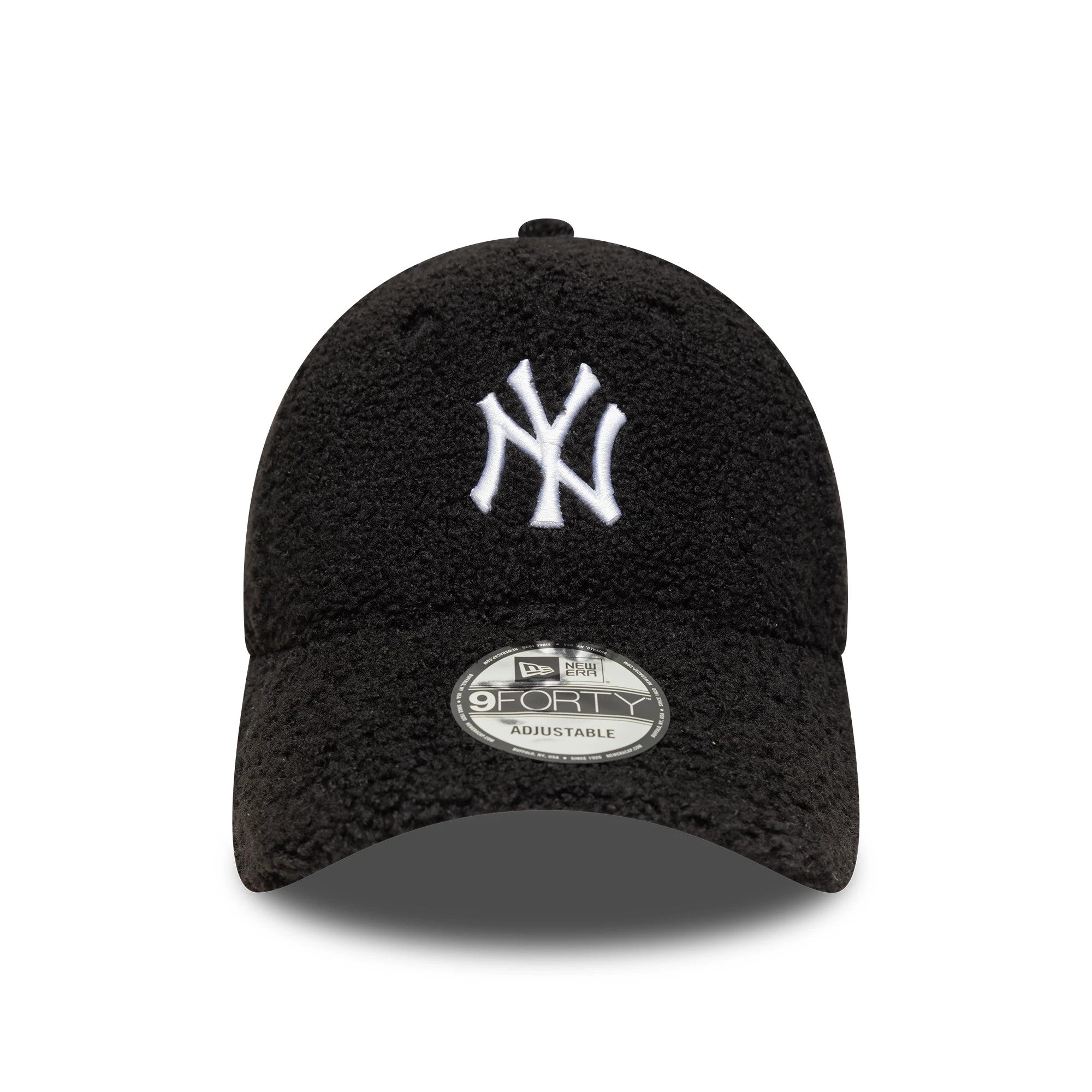 This is a New York Yankees MLB Winter Borg Black 9FORTY Adjustable Cap 2