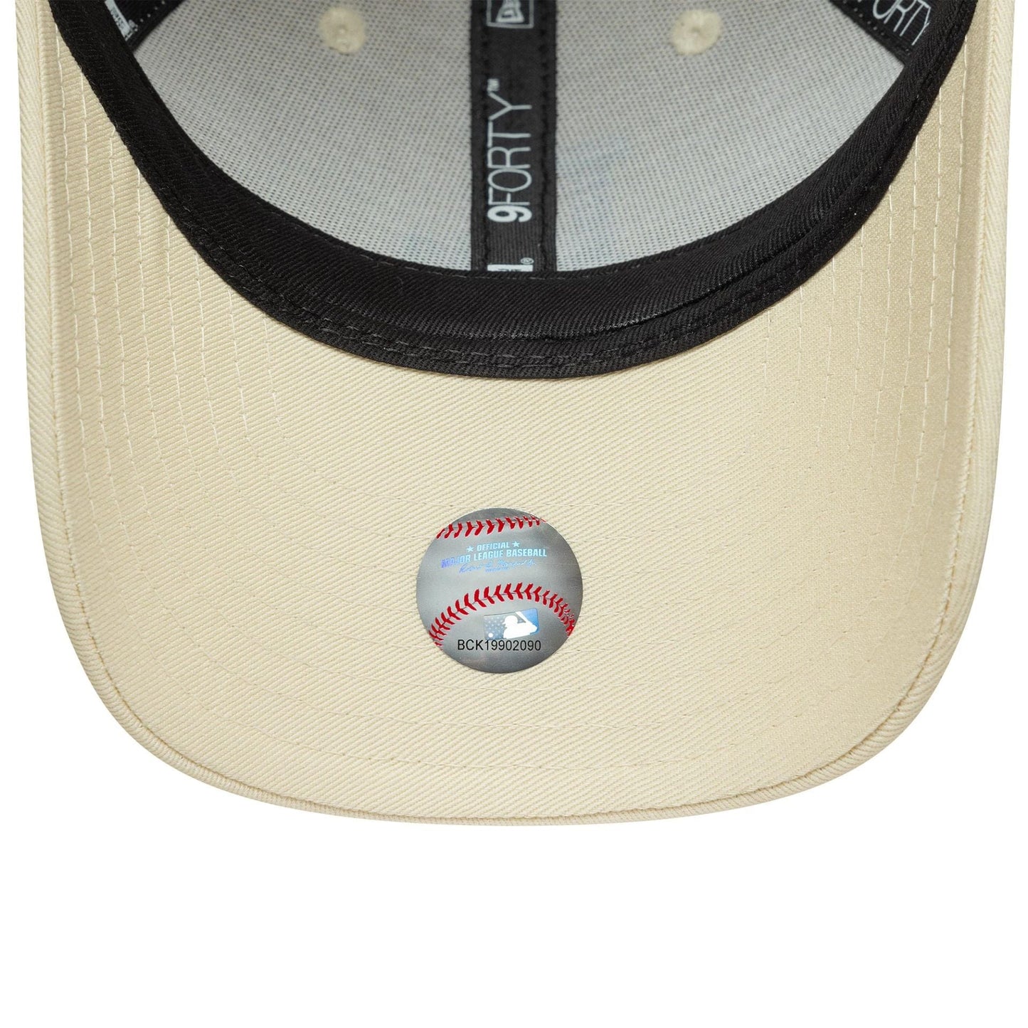 This is a LA Dodgers Youth MLB Metallic Cream 9FORTY Adjustable Cap 5