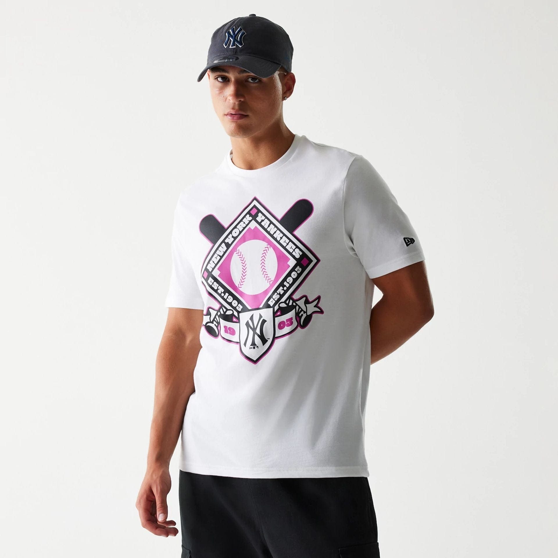 The Male model is wearing New York Yankees MLB Baseball Graphic White T-Shirt 1