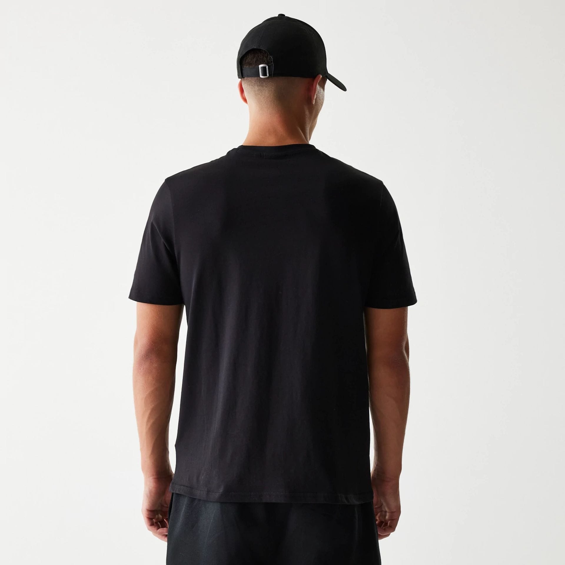 The Male model is wearing LA Lakers NBA Flame Graphic Black T-Shirt 2