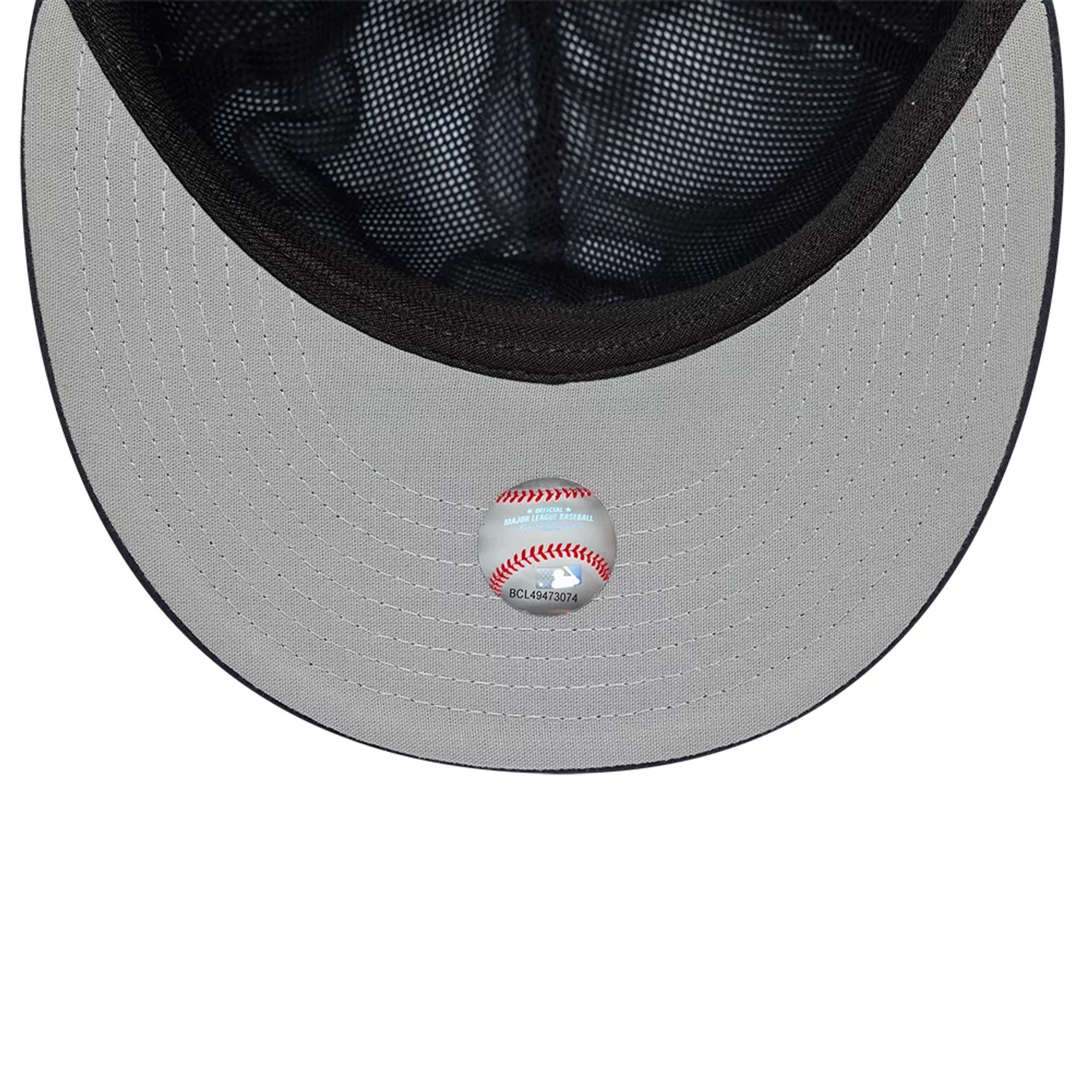 This is a Boston Red Sox MLB Gore-Tex Navy 59FIFTY Fitted Cap 2