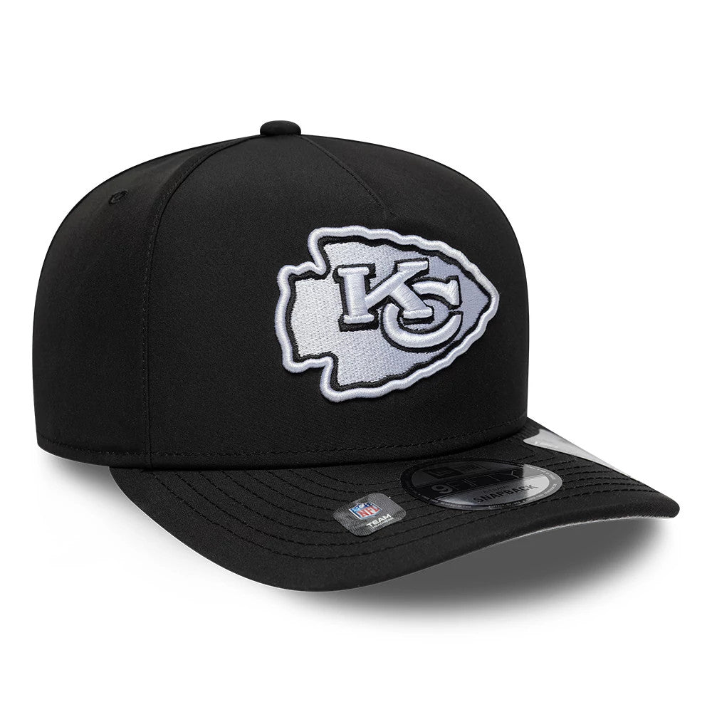 Kansas City Chiefs NFL Gore-Tex Black New Era 9FIFTY A-Frame Snapback Adjustable Cap, front view showing a raised white and black Chiefs logo embroidered on the front panel, with a flat black visor and 9FIFTY size sticker.