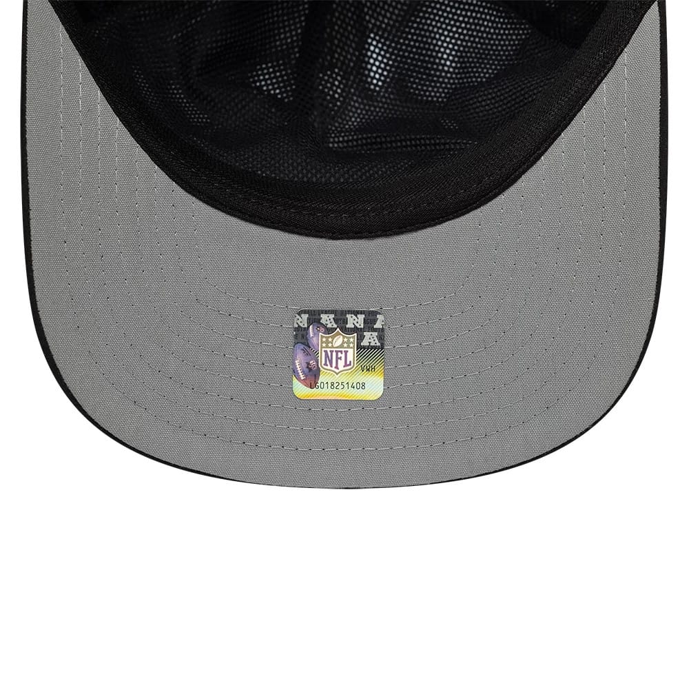 This is a Kansas City Chiefs NFL Gore-Tex Black 9FIFTY A-Frame Snapback Adjustable Cap 2