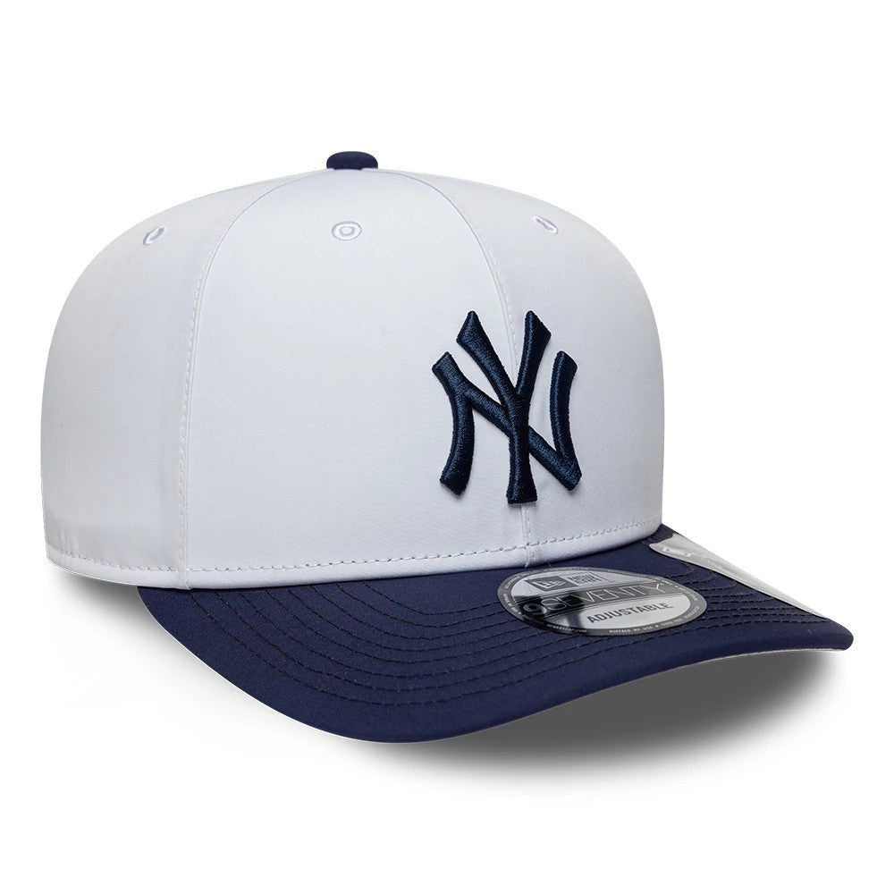 This is a New York Yankees MLB Gore-Tex White 9SEVENTY Stretch Snap Adjustable Cap 4