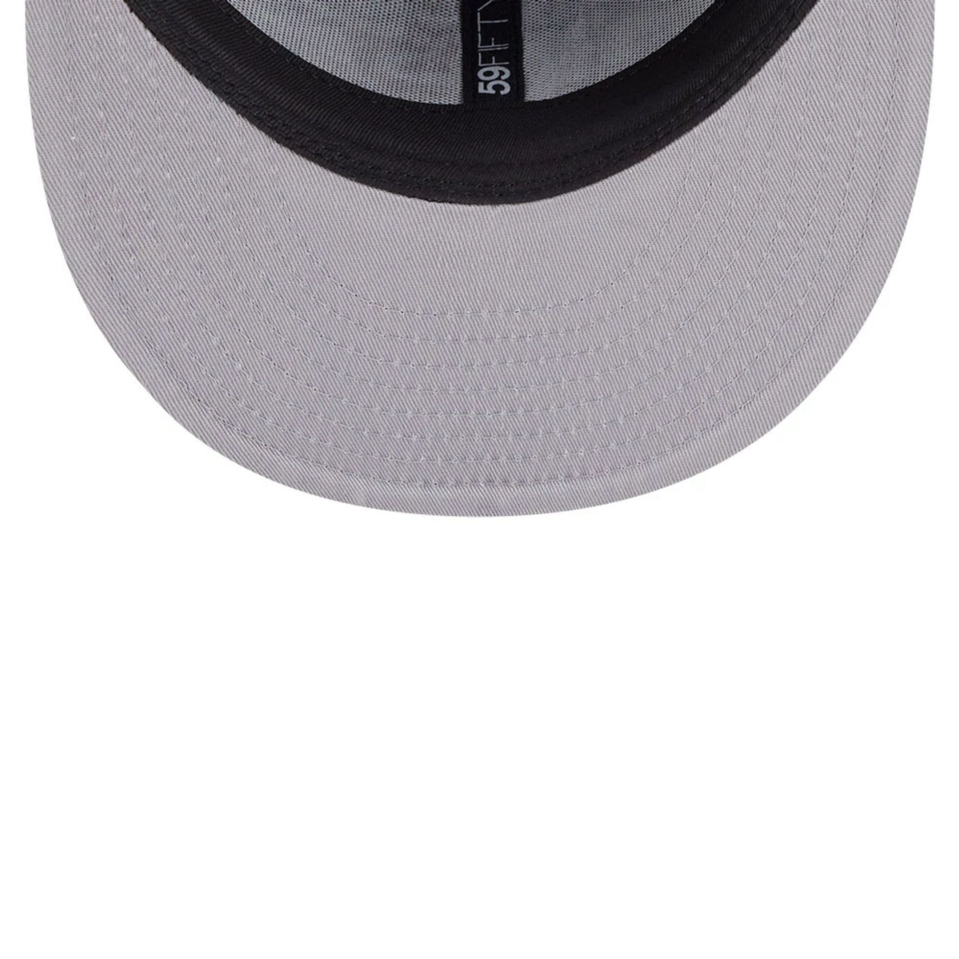 Pictured is this Kansas City Chiefs NFL x Nickelodeon black 59FIFTY Fitted cap. 2